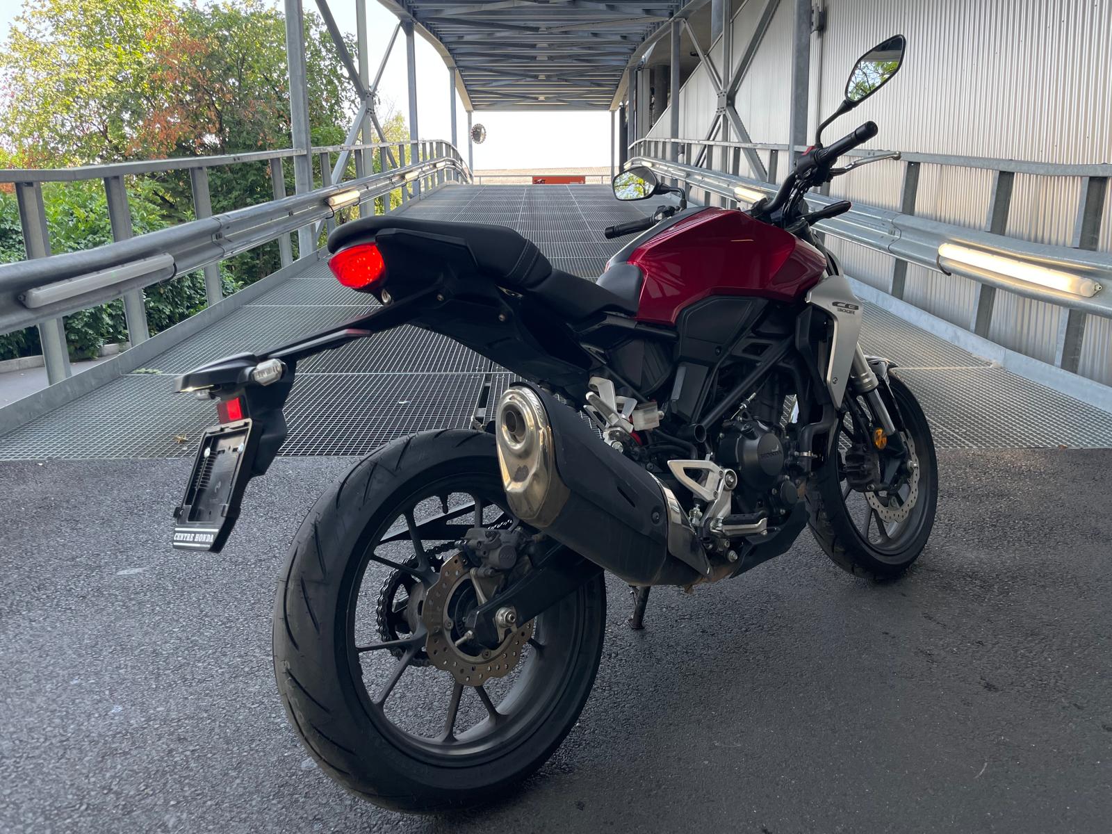 HONDA CB 300 R-image-3