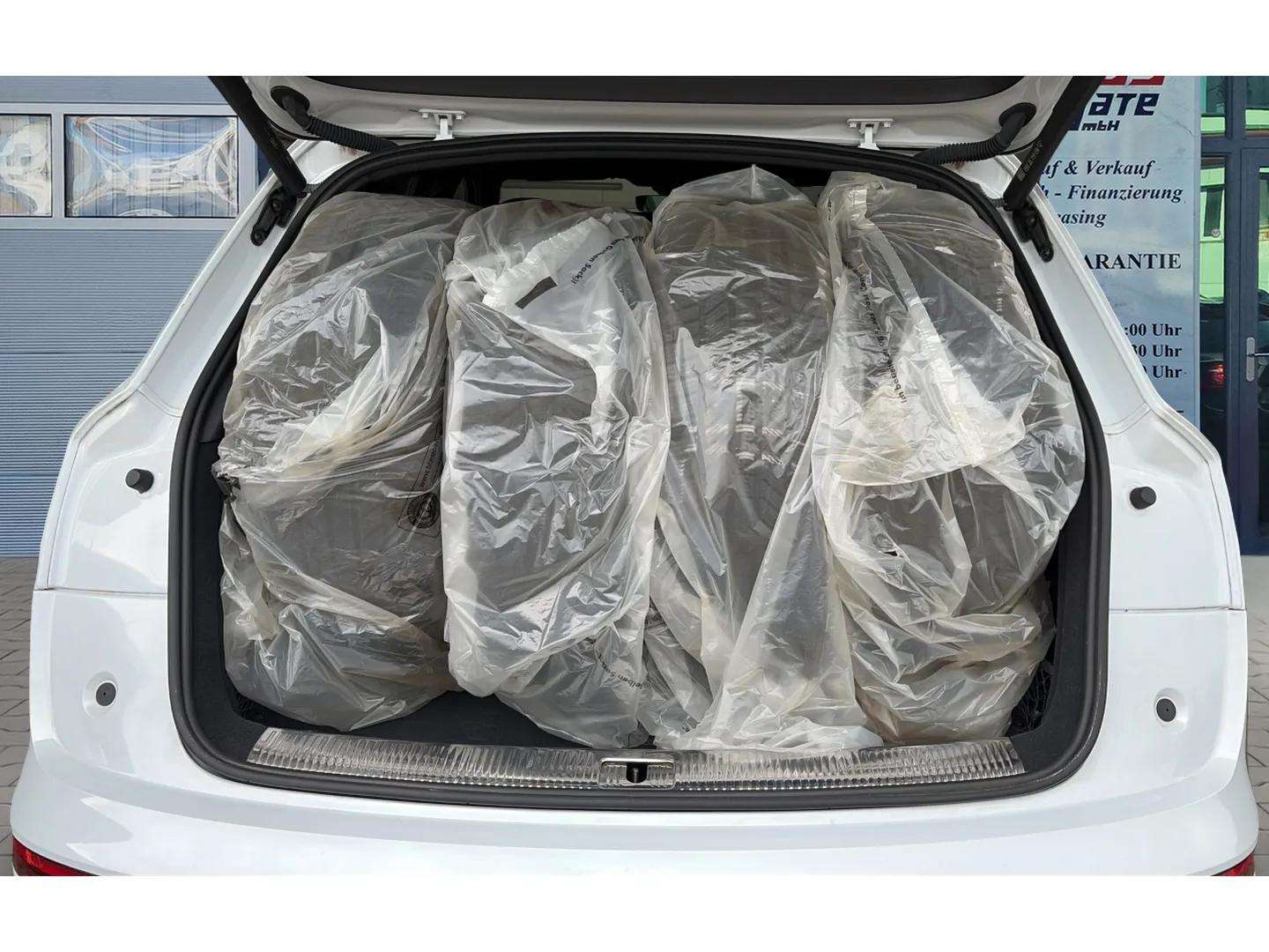 AUDI Q5 40 TDI S line quattro S-tronic mit Panoramadach & 5J Werksgarantie oder bis 100000km-image-14