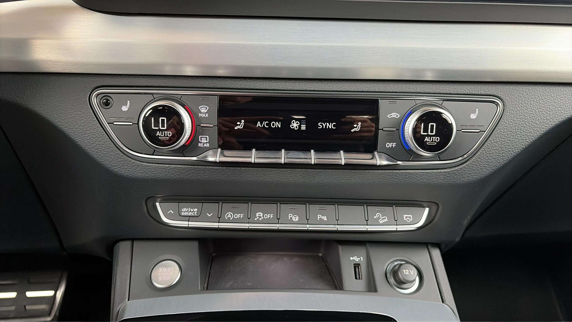 AUDI Q5 40 TDI S line quattro S-tronic mit Panoramadach & 5J Werksgarantie oder bis 100000km-image-25