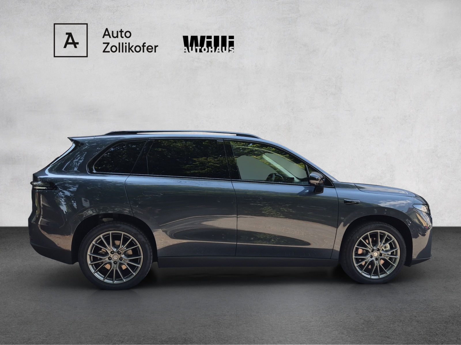 LEAPMOTOR C10 EV AWD 81.9kWh-showroom-element-3