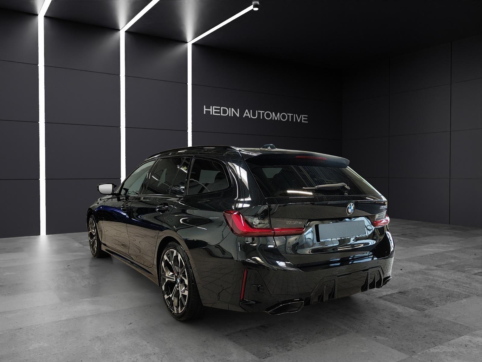 BMW M340i xDrive Touring-showroom-element-3