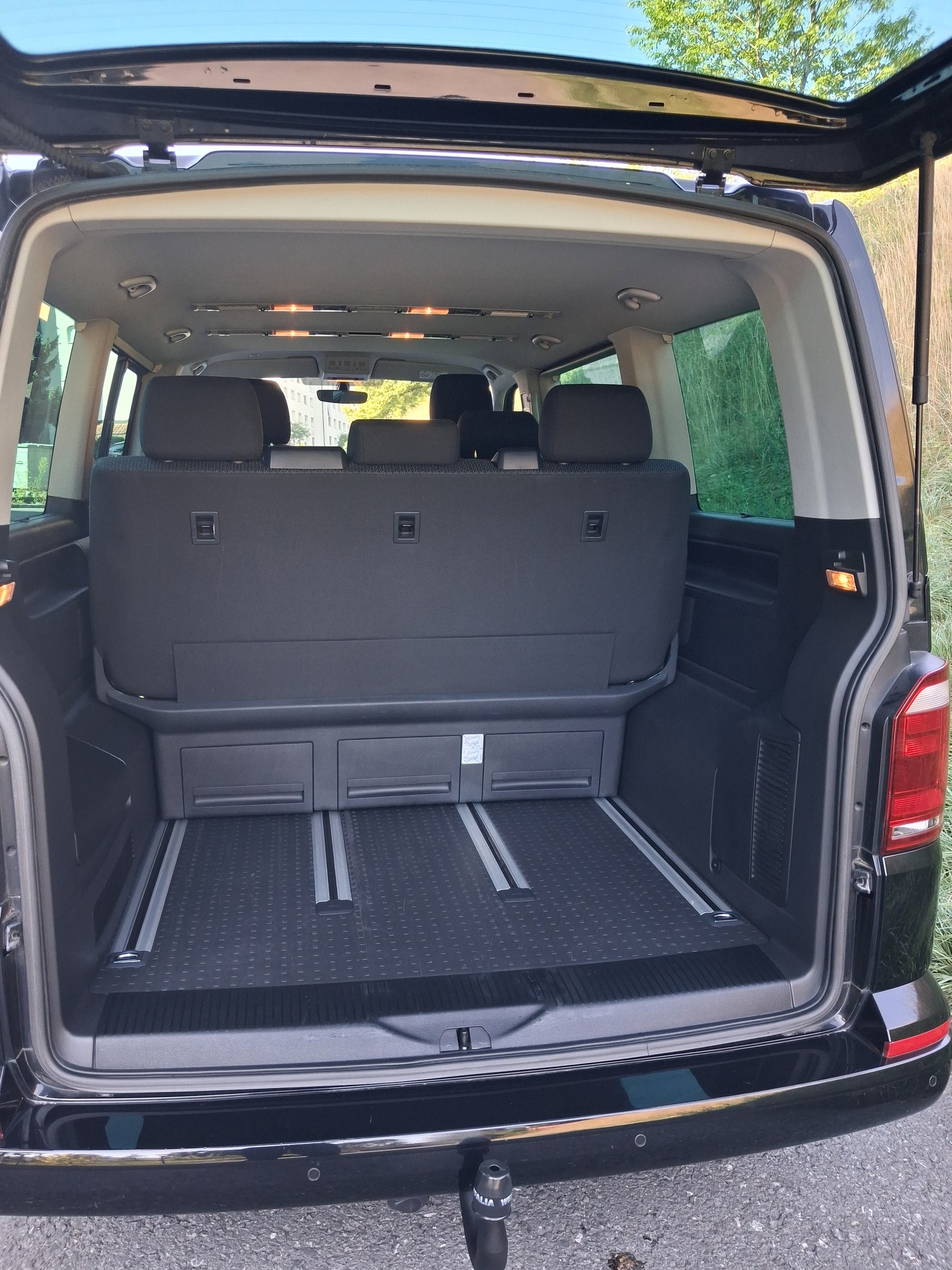 VW T6 Multivan 2.0 TDI Comfortline DSG-image-10