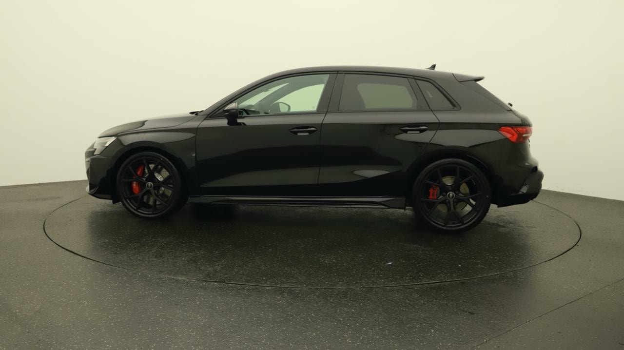 AUDI RS3 Sportback 2.5 TSI quattro S-tronic-showroom-element-1