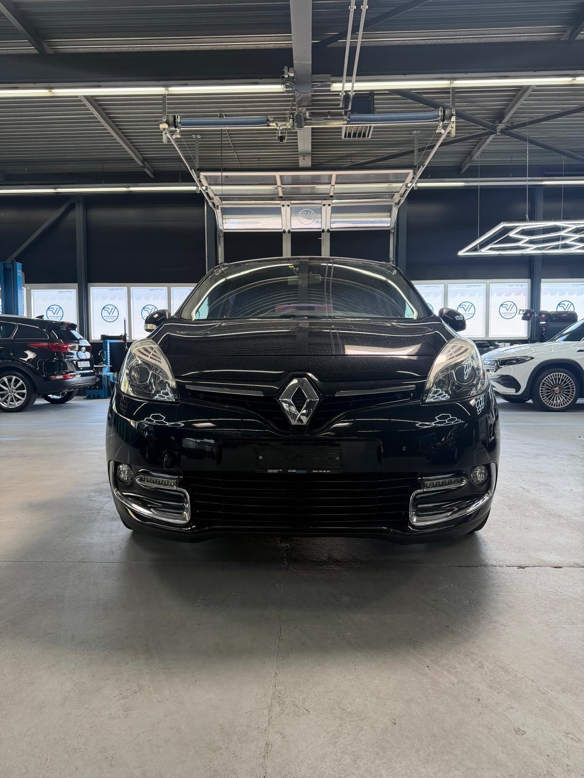 RENAULT Scénic 1.2 16V Turbo Swiss Edition "mit Garantie abschliessbar"-image-9