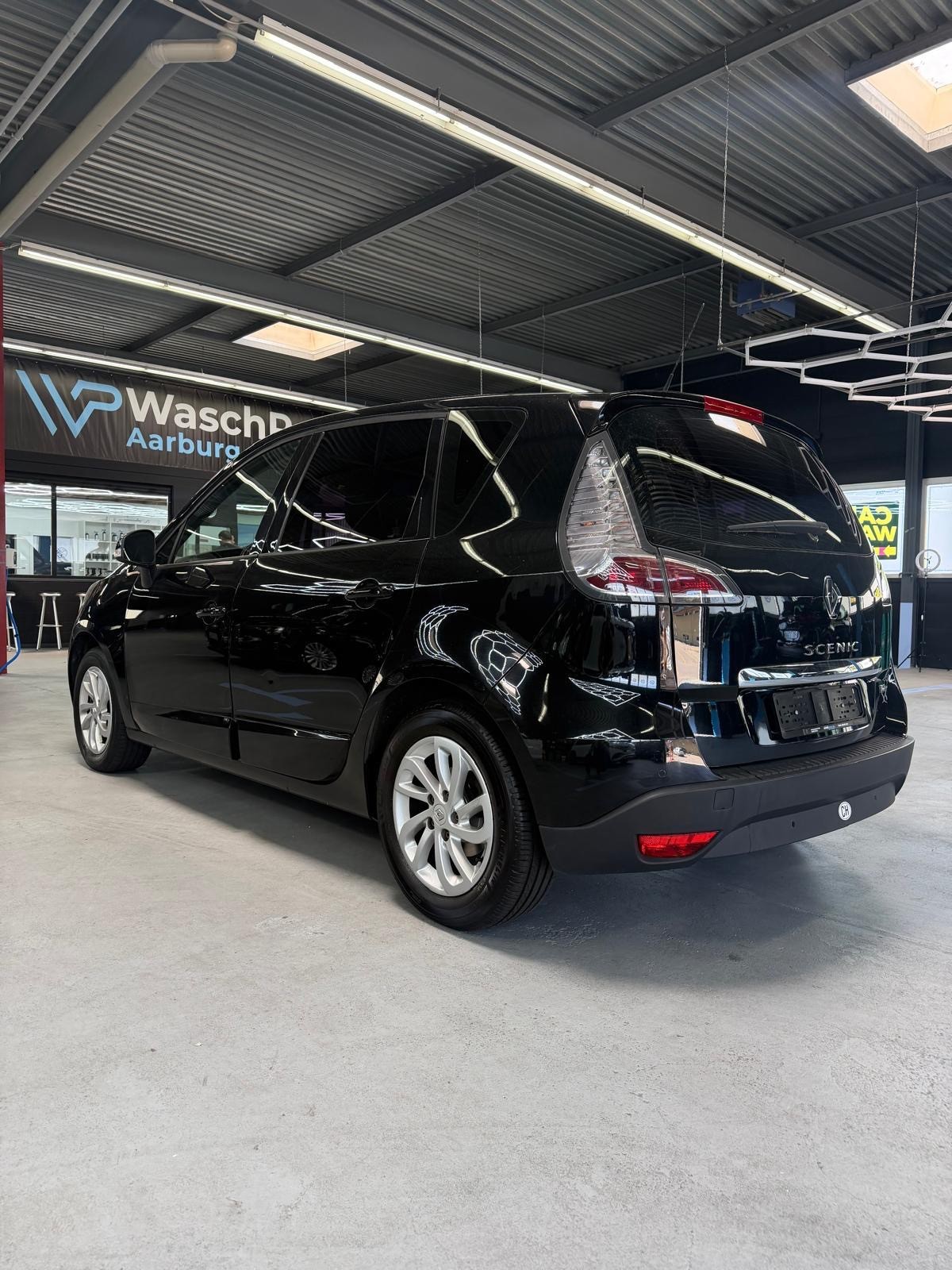 RENAULT Scénic 1.2 16V Turbo Swiss Edition "mit Garantie abschliessbar"-image-6
