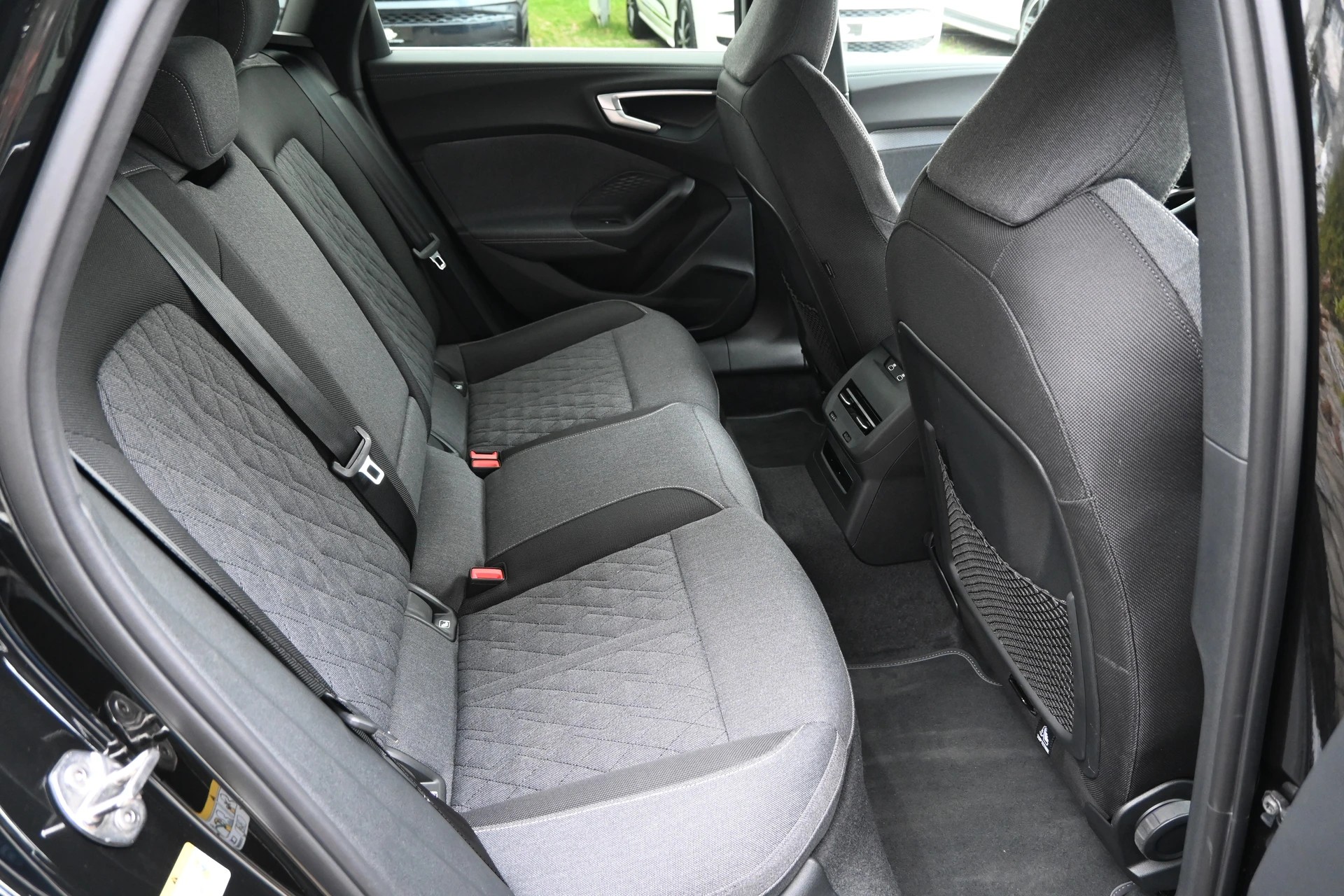 AUDI A5 Avant 40 TFSI S-Line Plus S tronic + 204PS-image-12