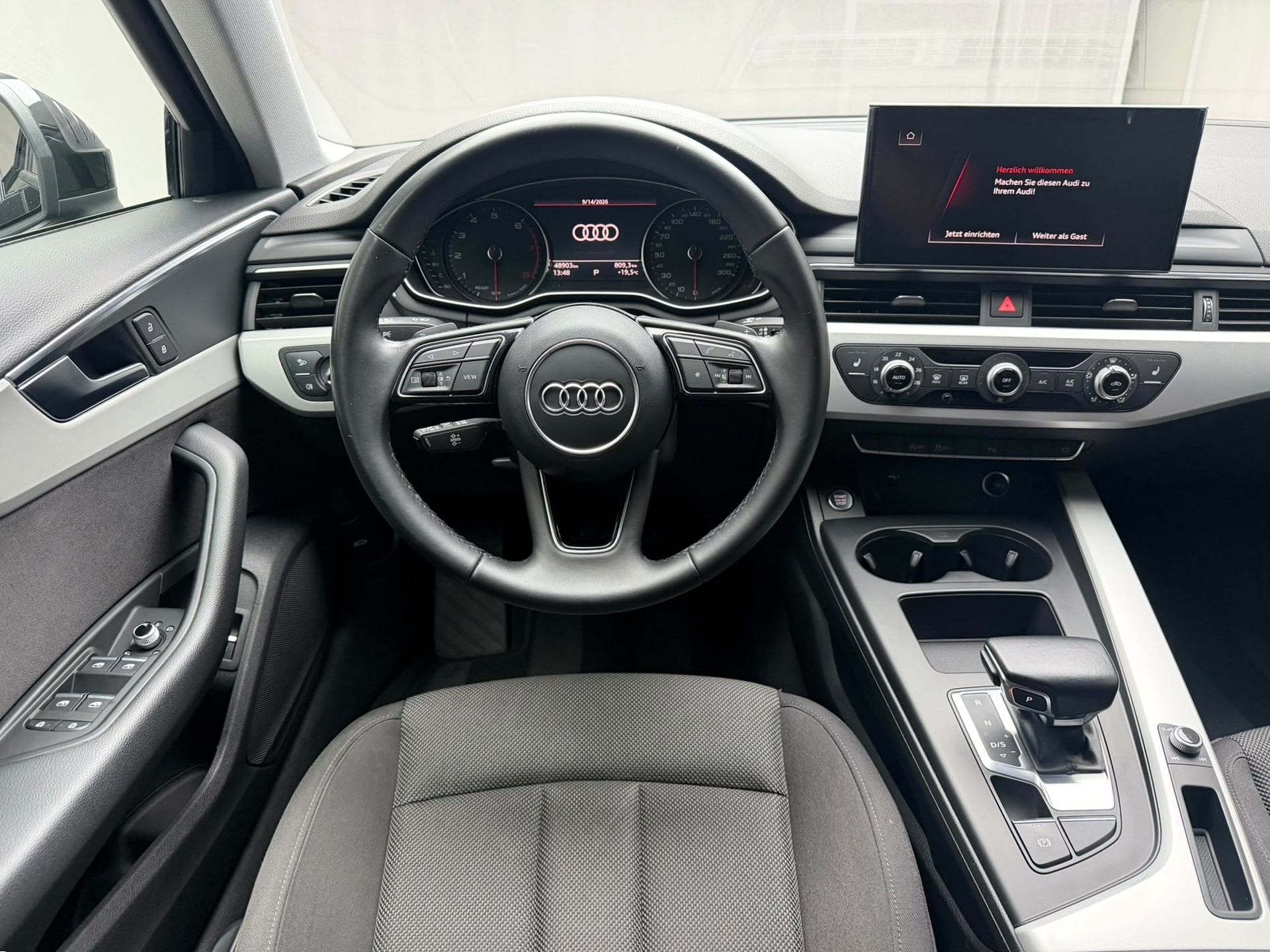 AUDI A4 Avant 35 TFSI S-tronic-image-14