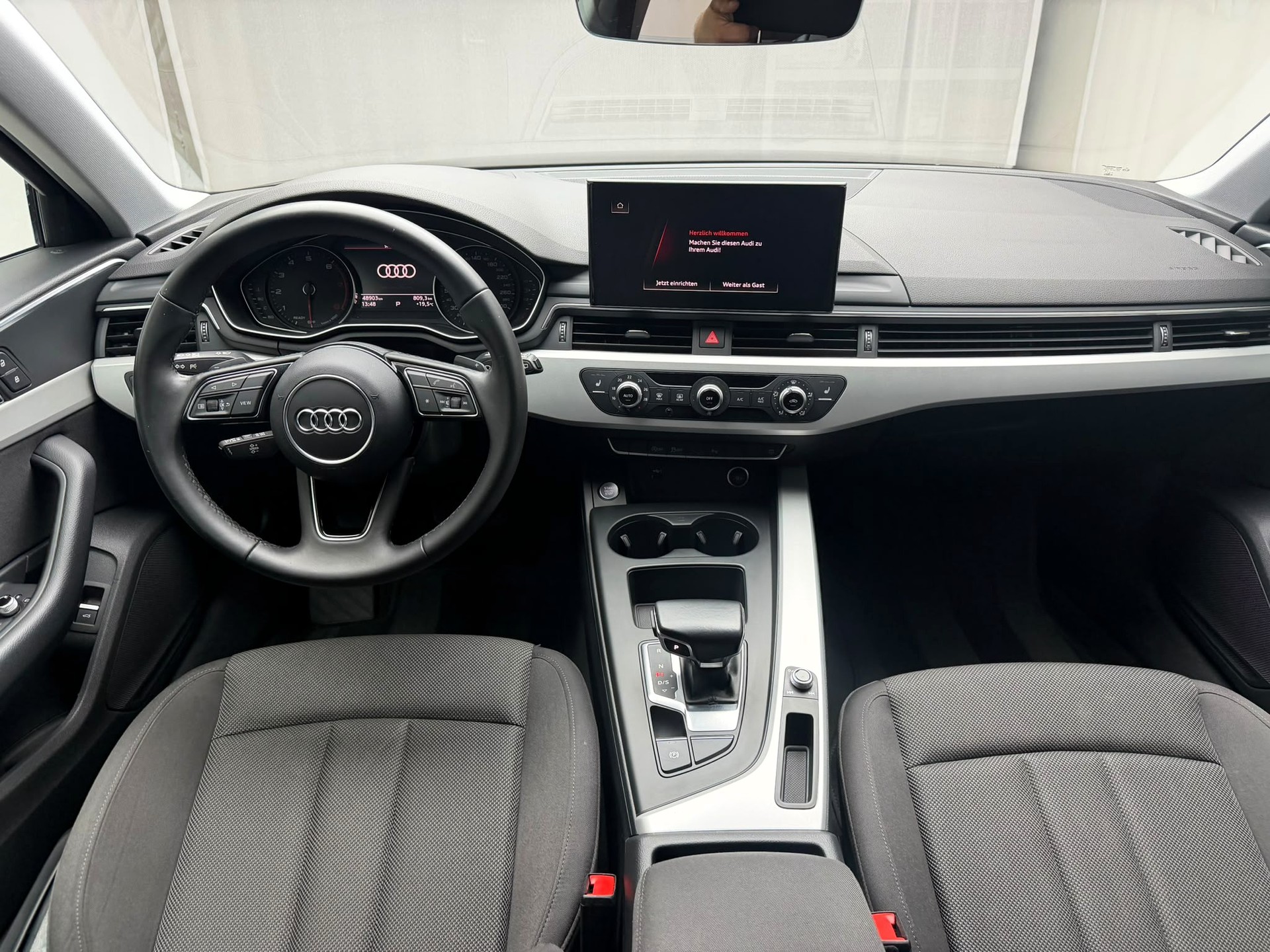 AUDI A4 Avant 35 TFSI S-tronic-image-13