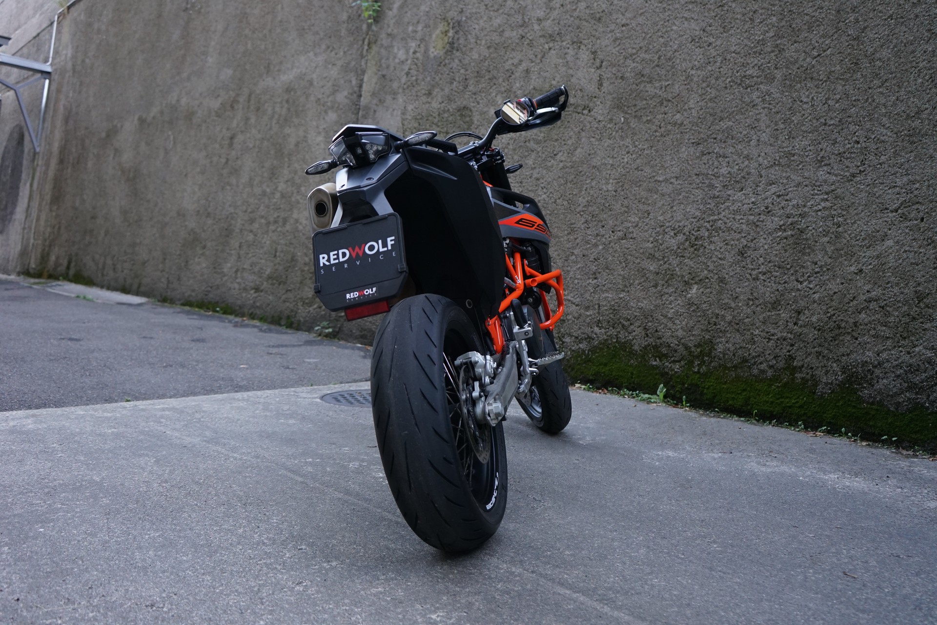 KTM 690 SMC R ABS (35 kW)-image-3