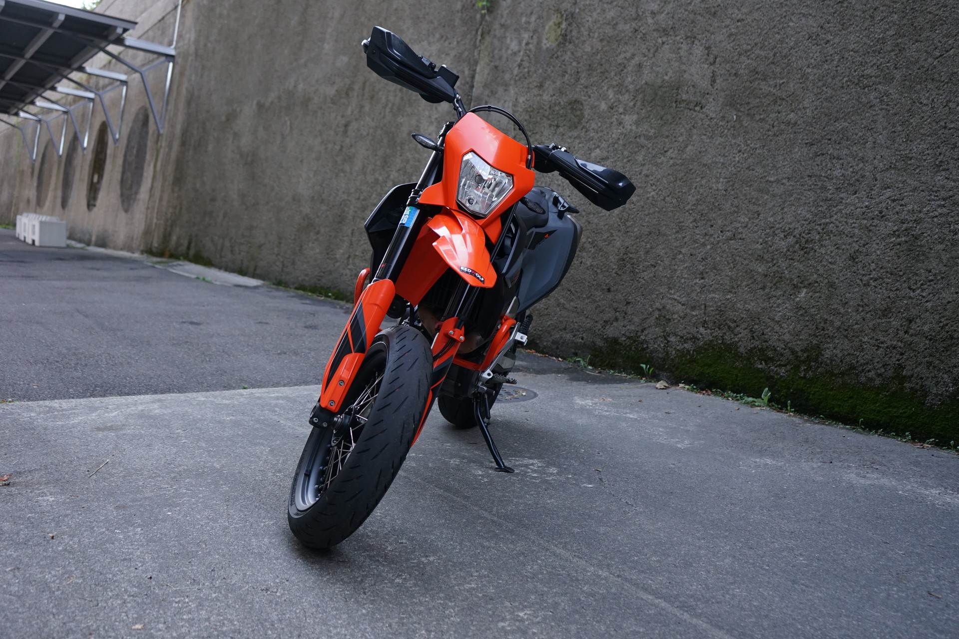 KTM 690 SMC R ABS (35 kW)-image-2