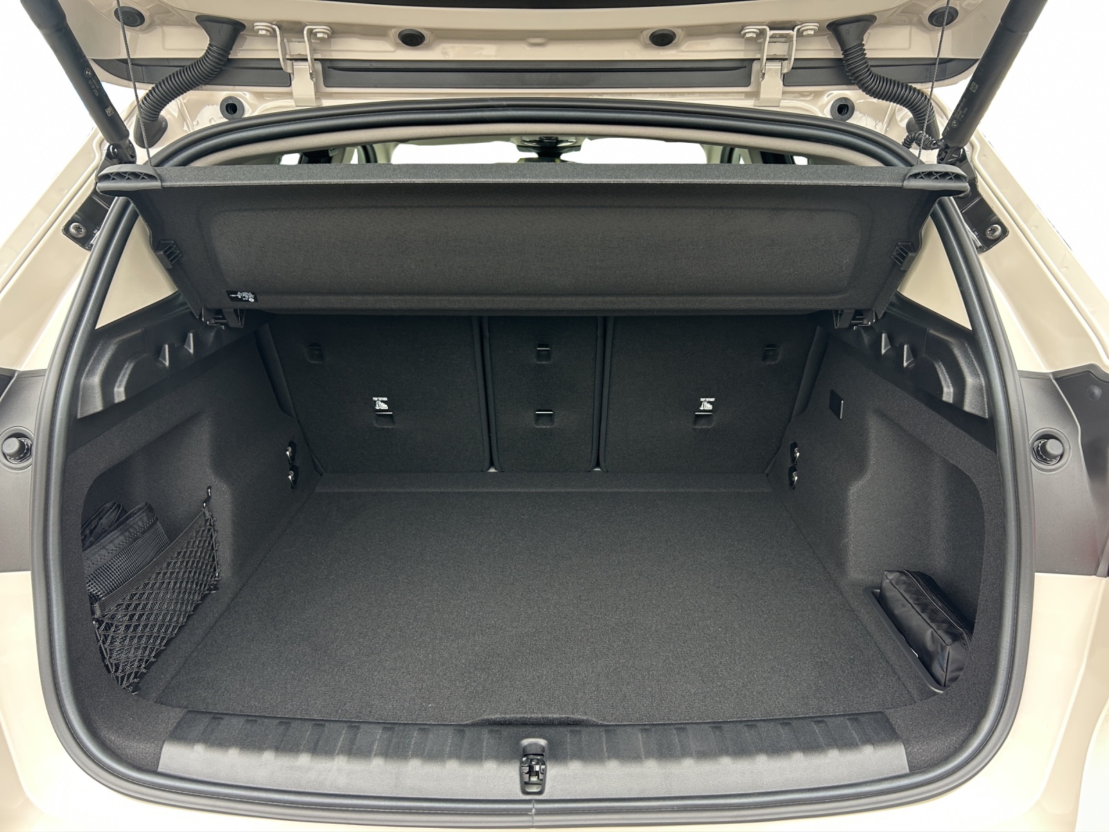 BMW X1 xDrive30e-image-17