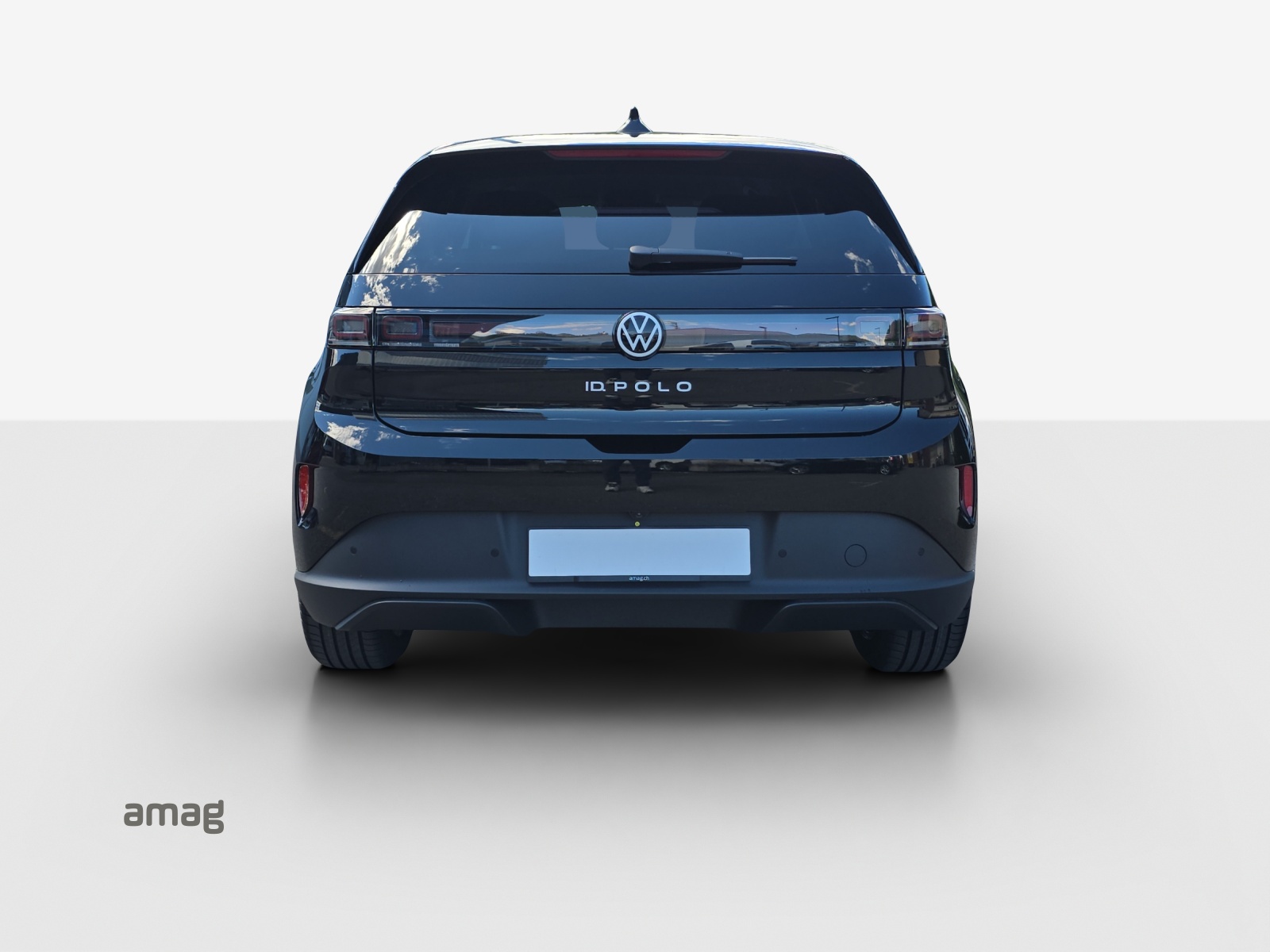 VW ID.Polo 52 kWh Life Edition One-showroom-element-3