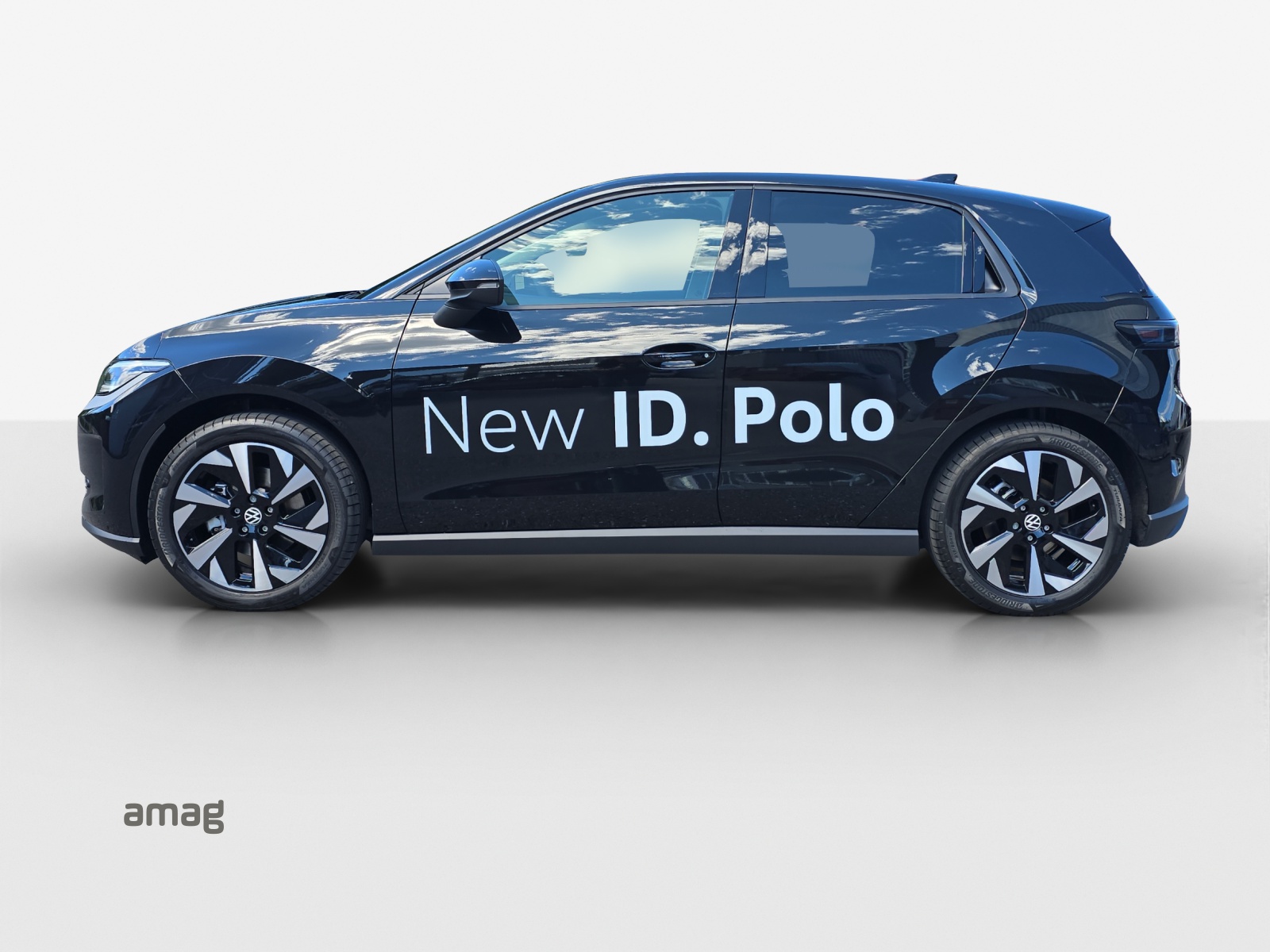 VW ID.Polo 52 kWh Life Edition One-showroom-element-1