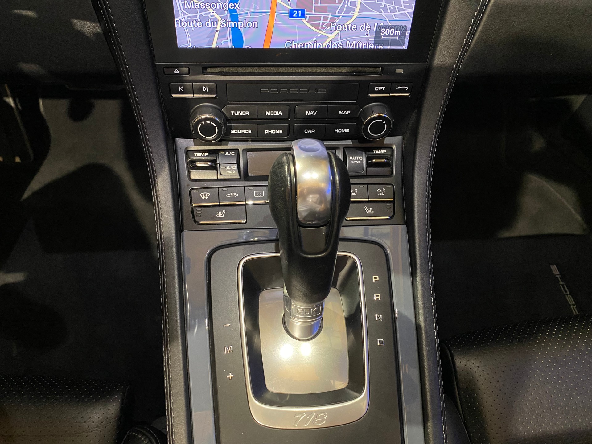 PORSCHE 718 Boxster S 2.5 PDK-image-18