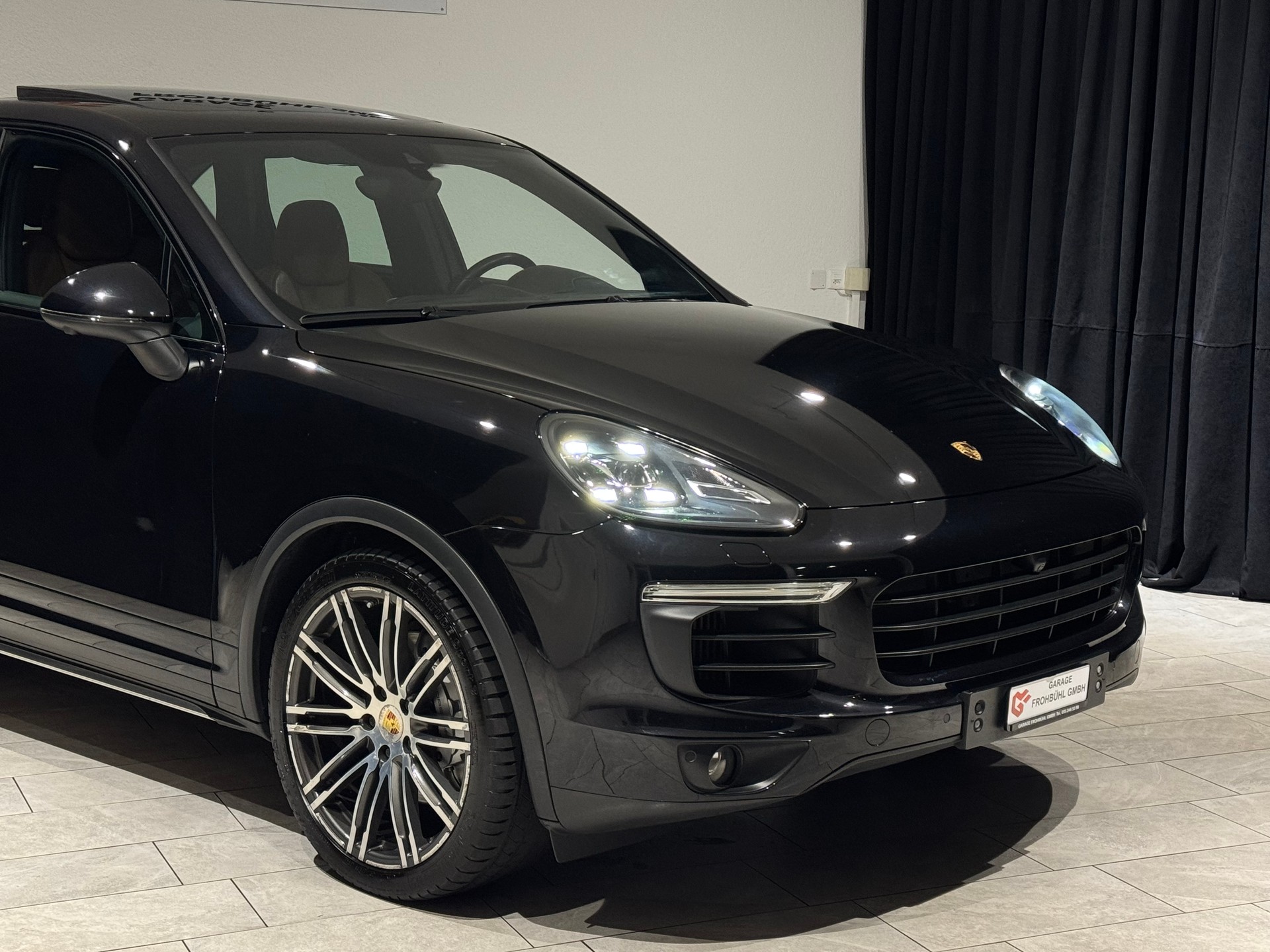 PORSCHE Cayenne S | 1.Hand | Approved Garantie |-image-9