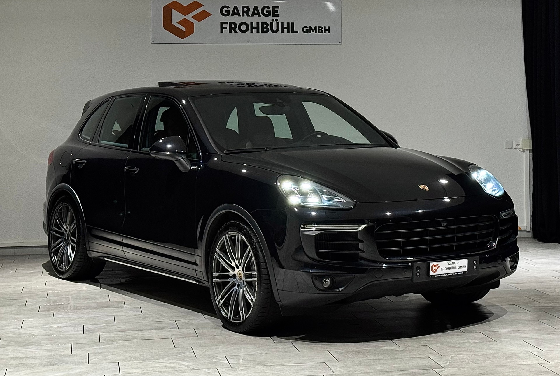 PORSCHE Cayenne S | 1.Hand | Approved Garantie |-showroom-element-2
