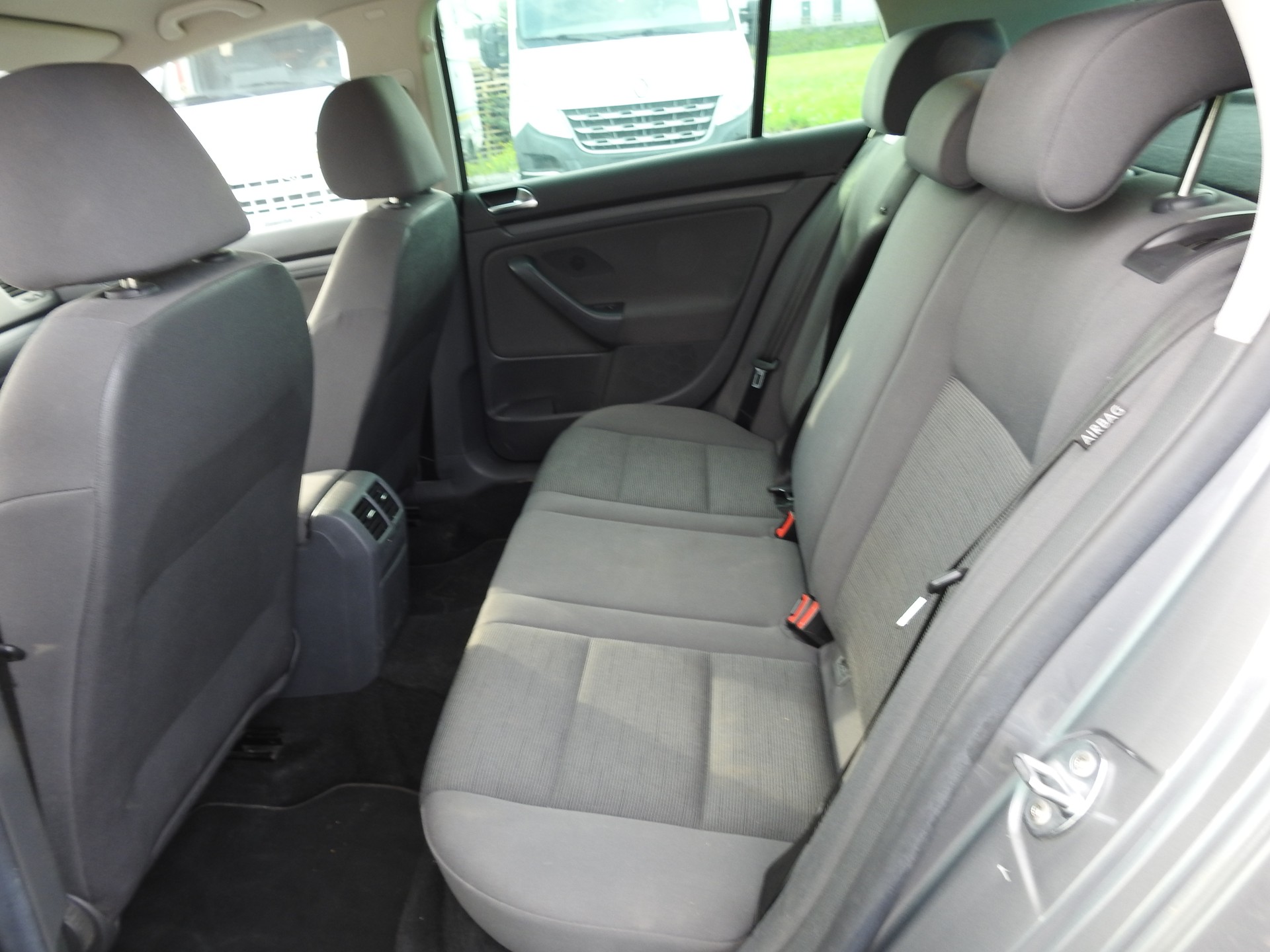 VW Golf 1.6 FSI Trendline-image-13