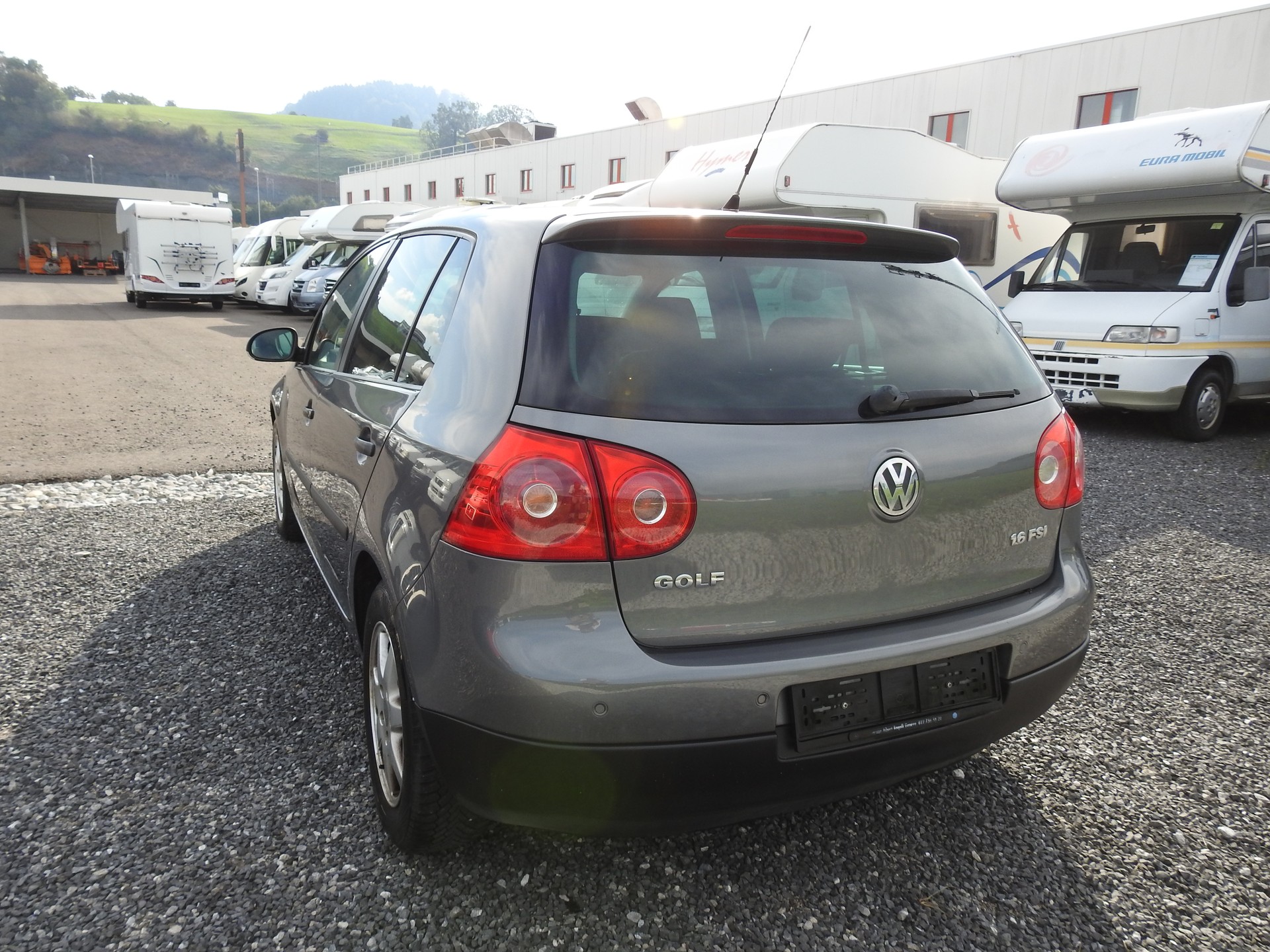 VW Golf 1.6 FSI Trendline-showroom-element-3
