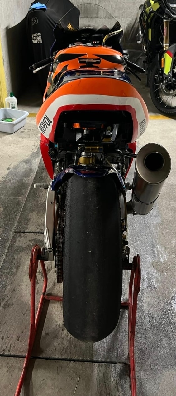 HONDA CBR 900 RR Y Fireblade FI-image-3