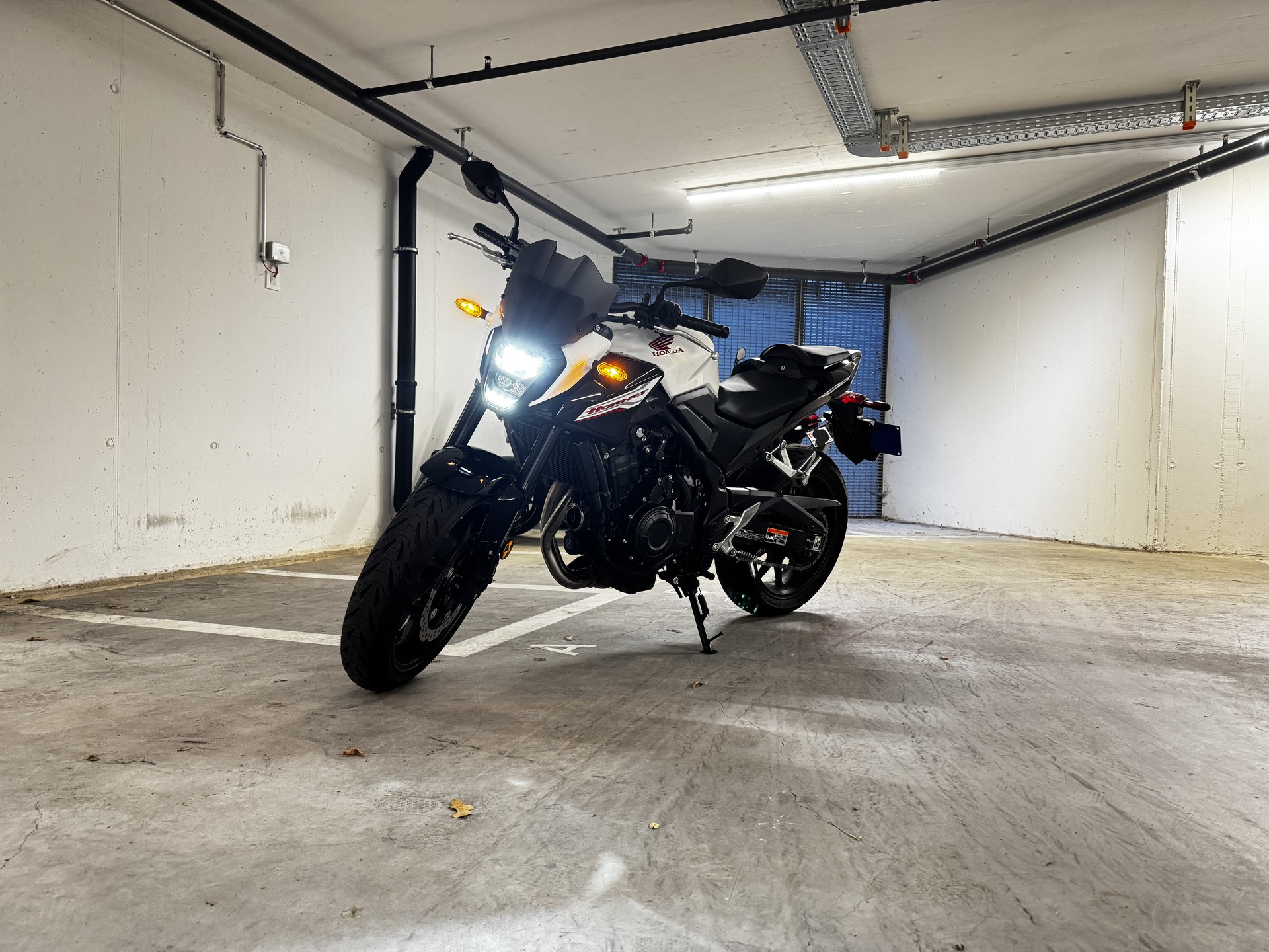 HONDA CB 500 Hornet-image-1