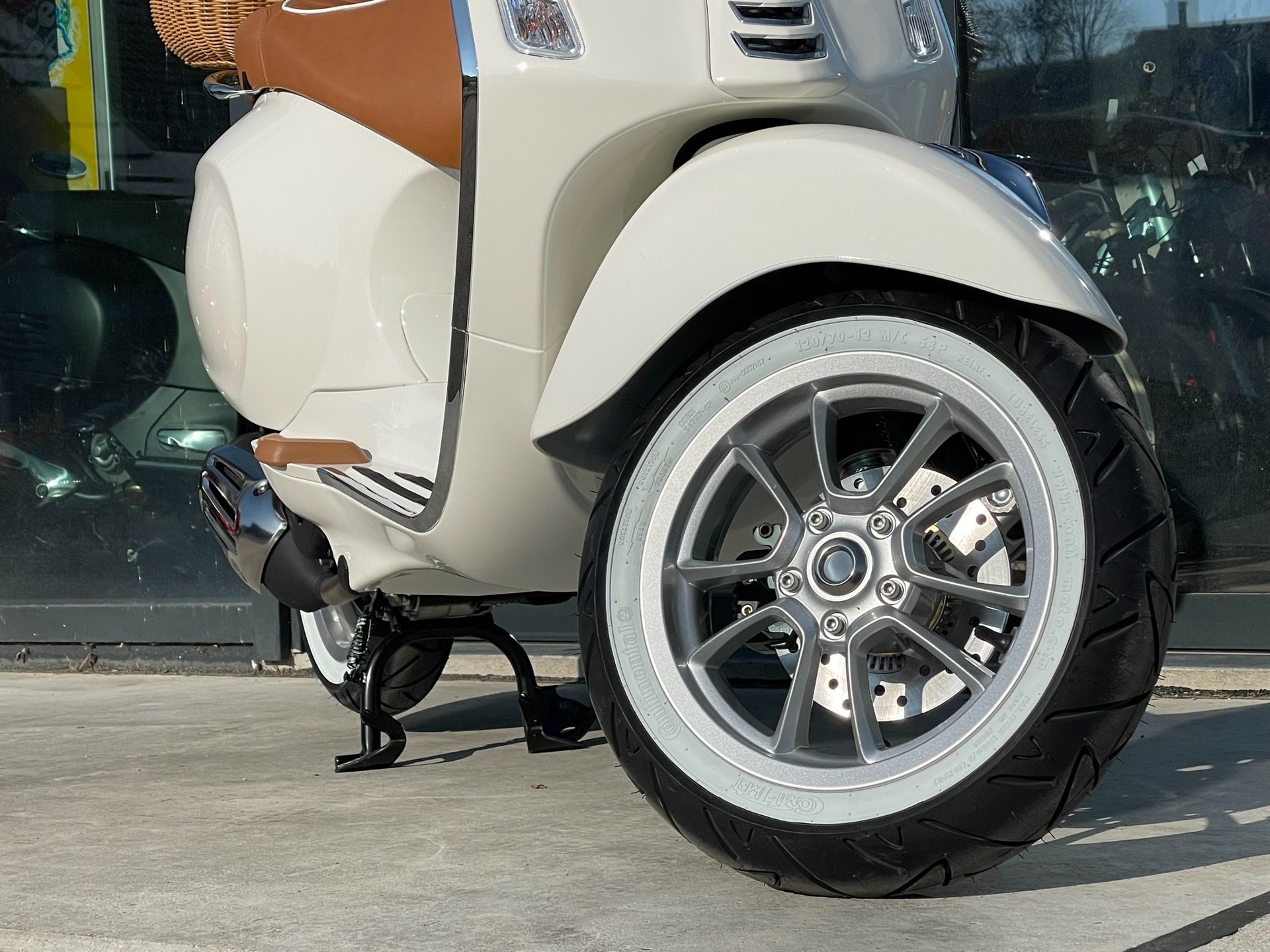 PIAGGIO Vespa 125 Primavera ABS-image-7