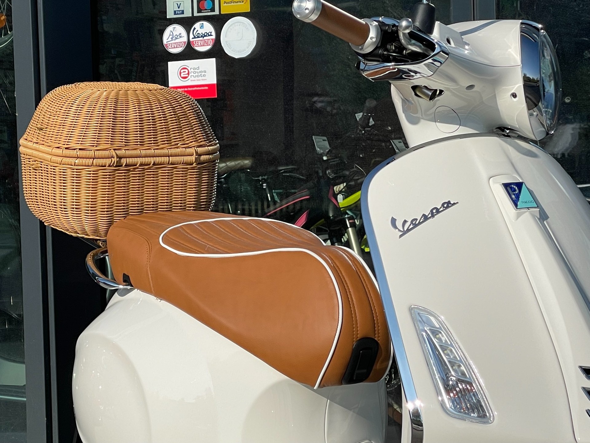 PIAGGIO Vespa 125 Primavera ABS-image-8