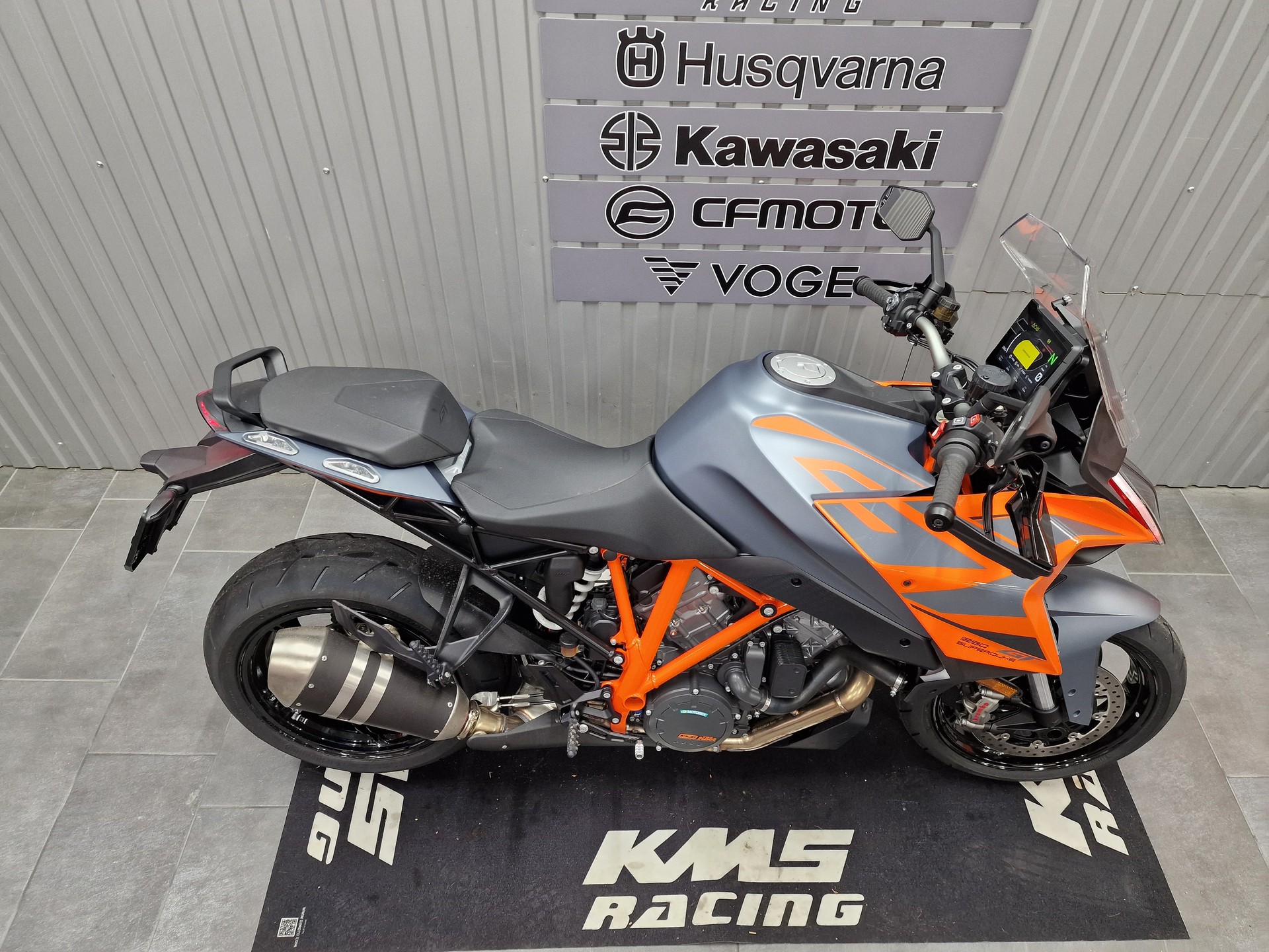 KTM 1290 Super Duke GT-image-7