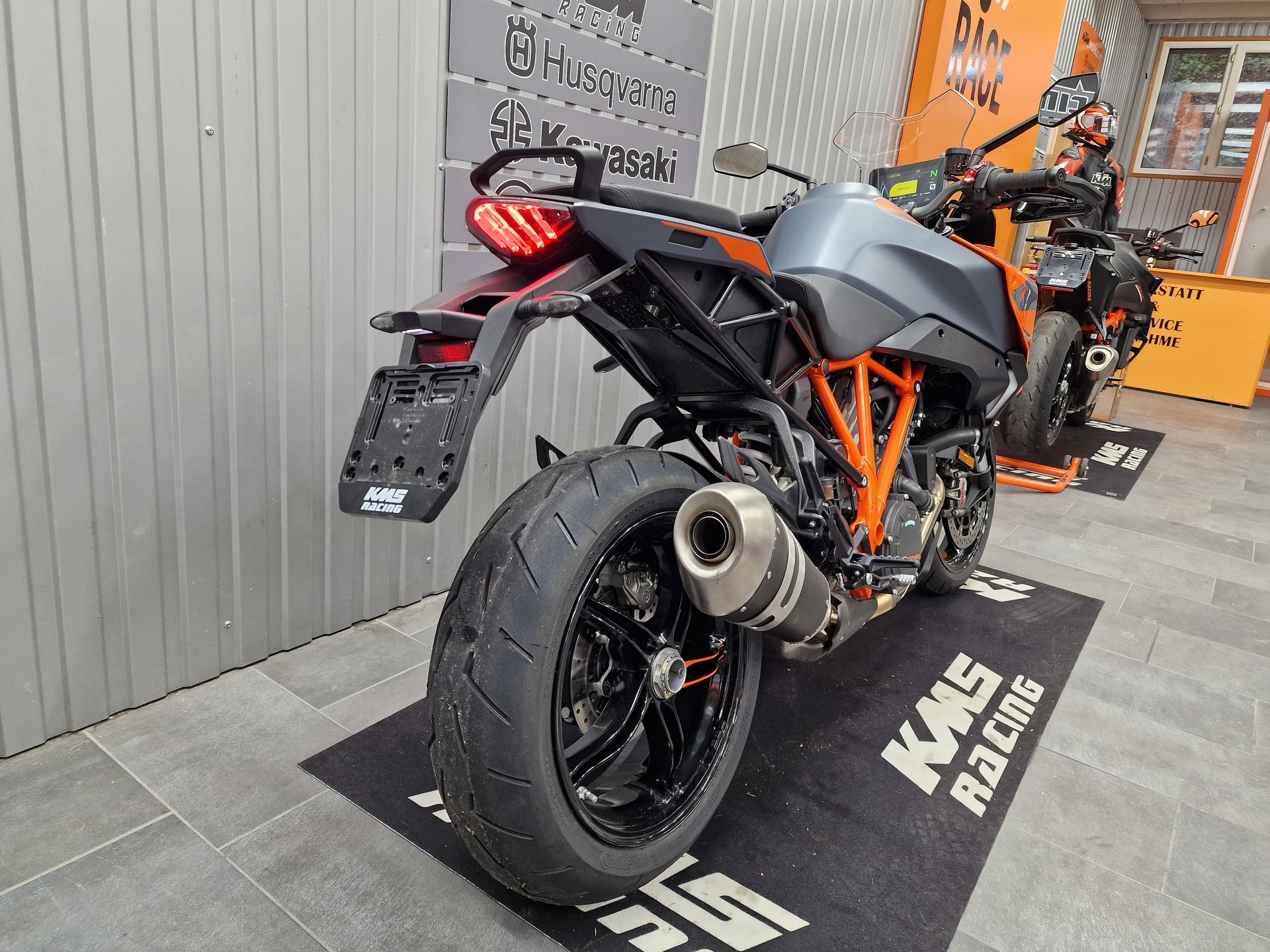 KTM 1290 Super Duke GT-image-5