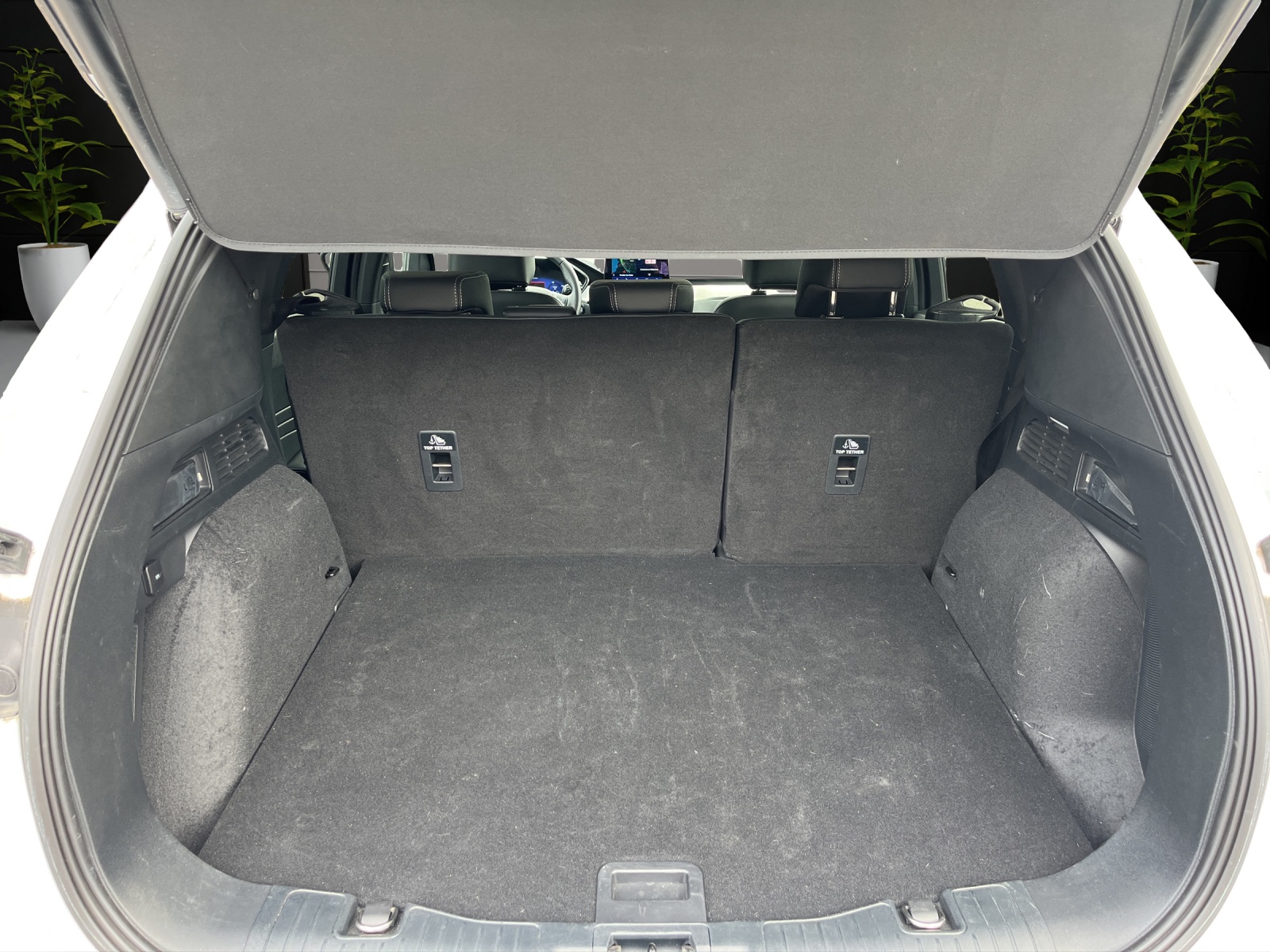 FORD Kuga 2.5 FHEV Titanium X FWD-image-10
