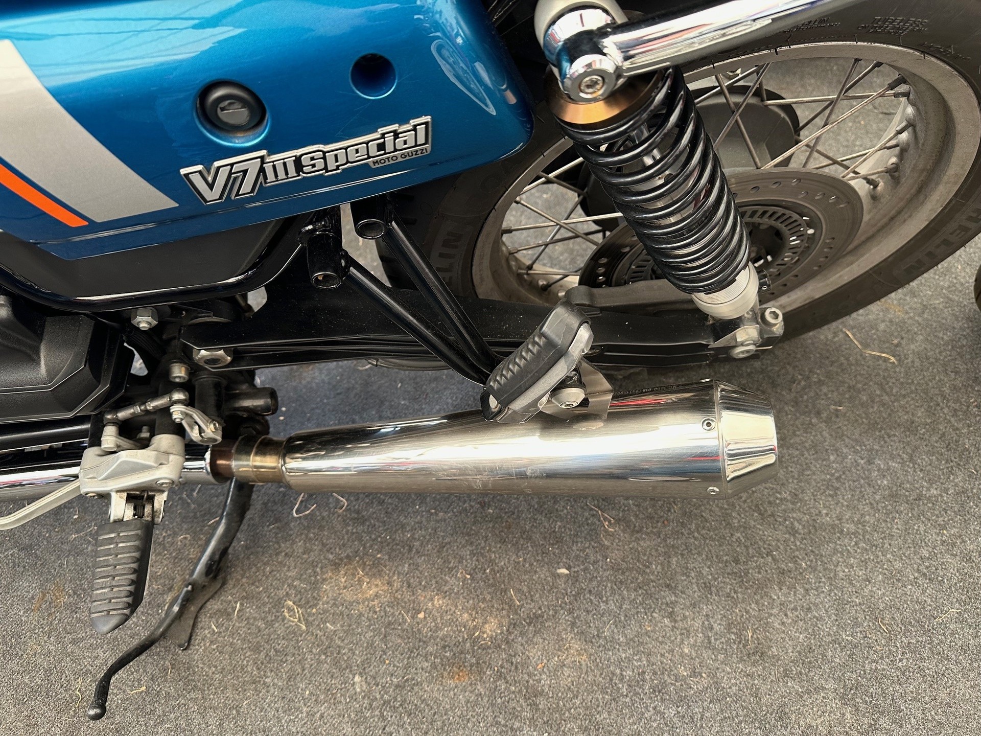 MOTO GUZZI V7 III Special 750 ABS-image-3