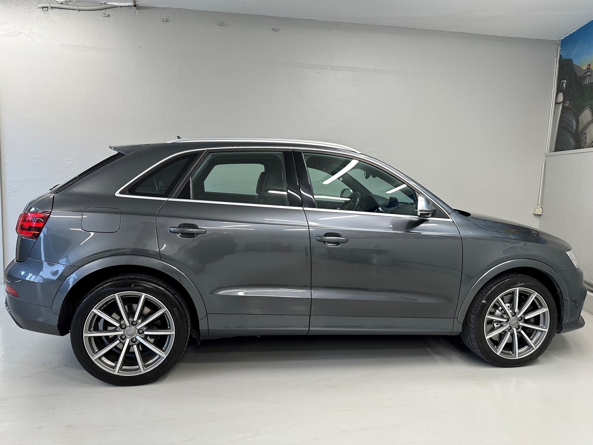 AUDI RS Q3 2.5 TFSI quattro S-tronic-image-3