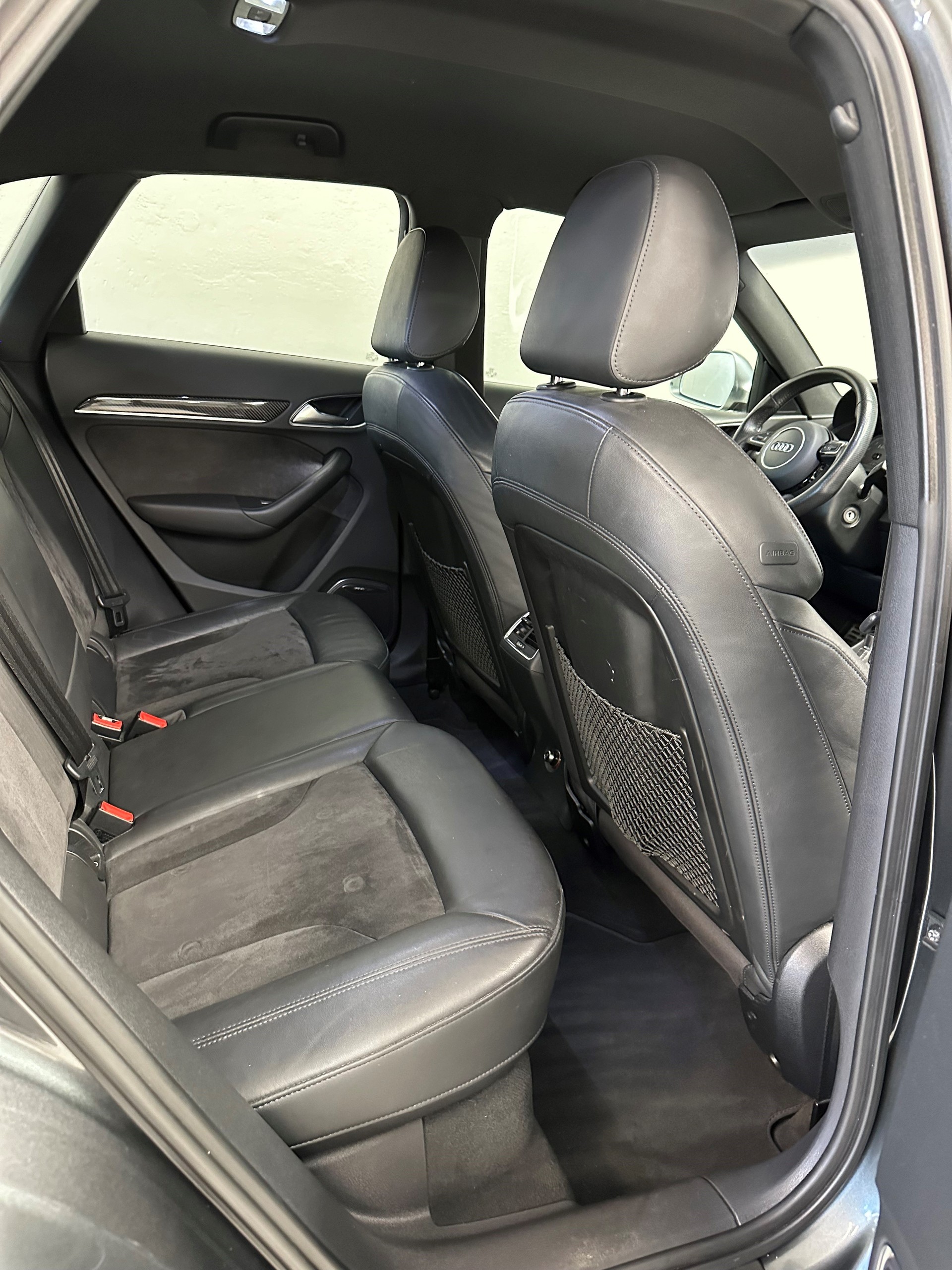 AUDI RS Q3 2.5 TFSI quattro S-tronic-image-9