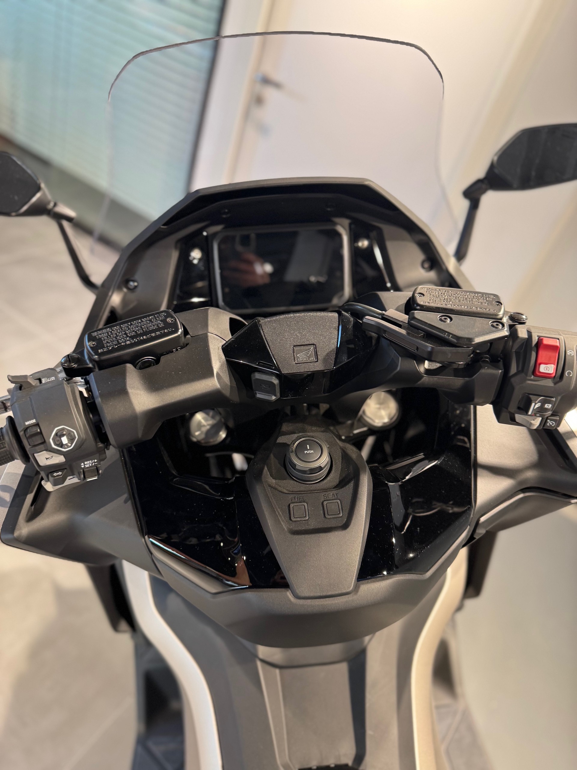 HONDA FORZA 750-image-4