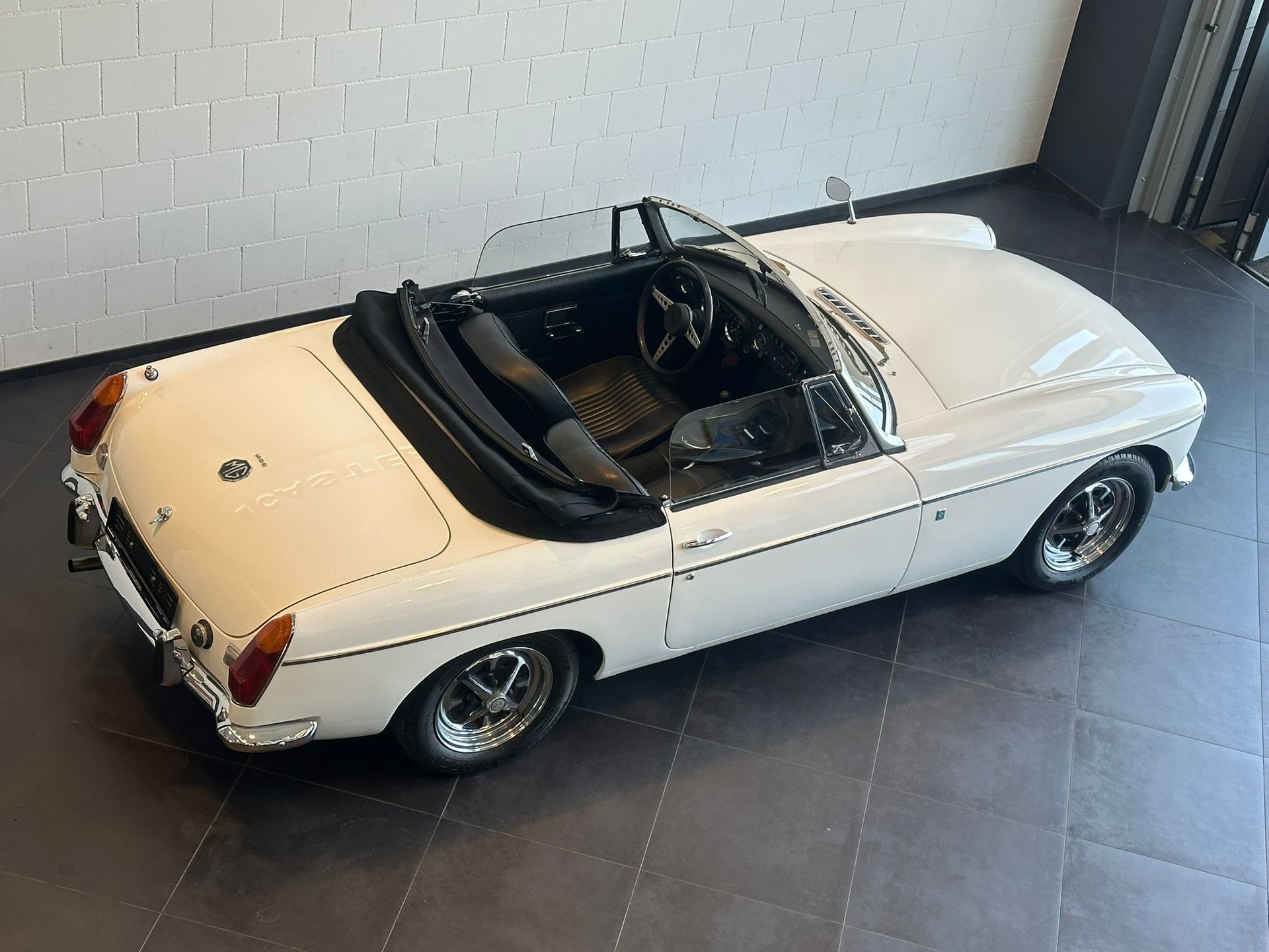 MG MGB-image-6