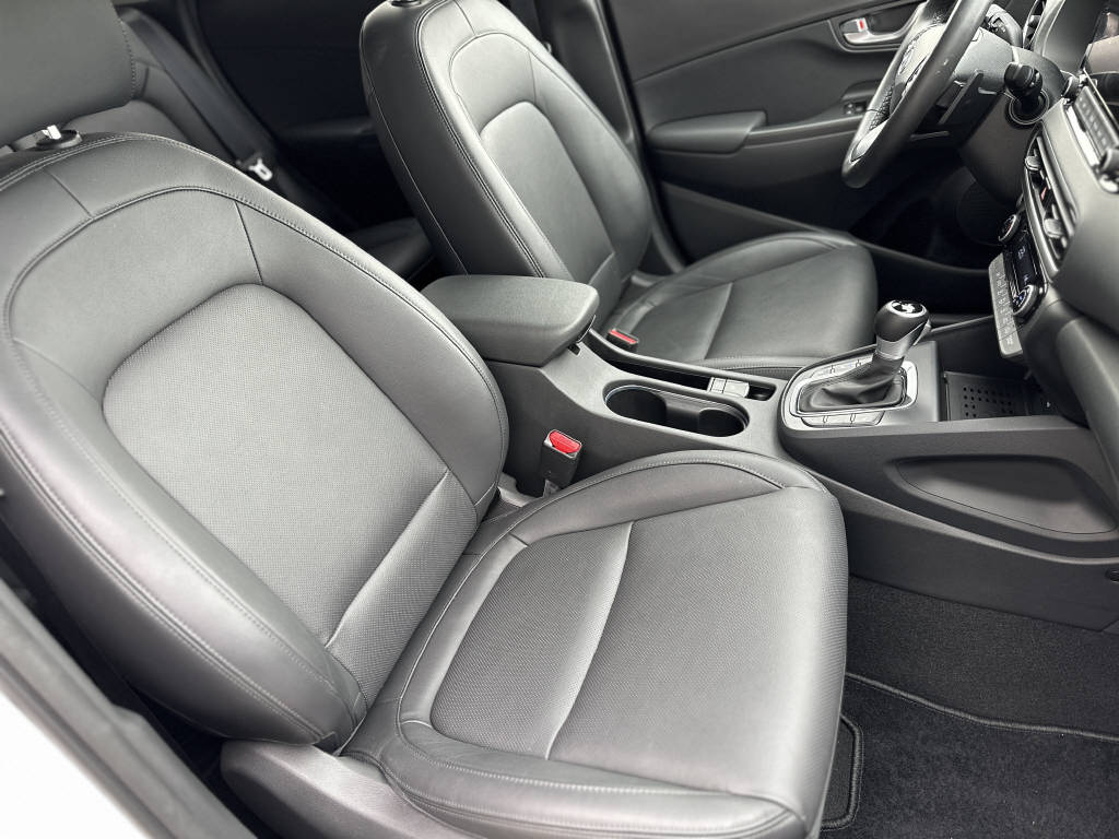 HYUNDAI Kona 1.6 GDi Hybrid Vertex-image-10