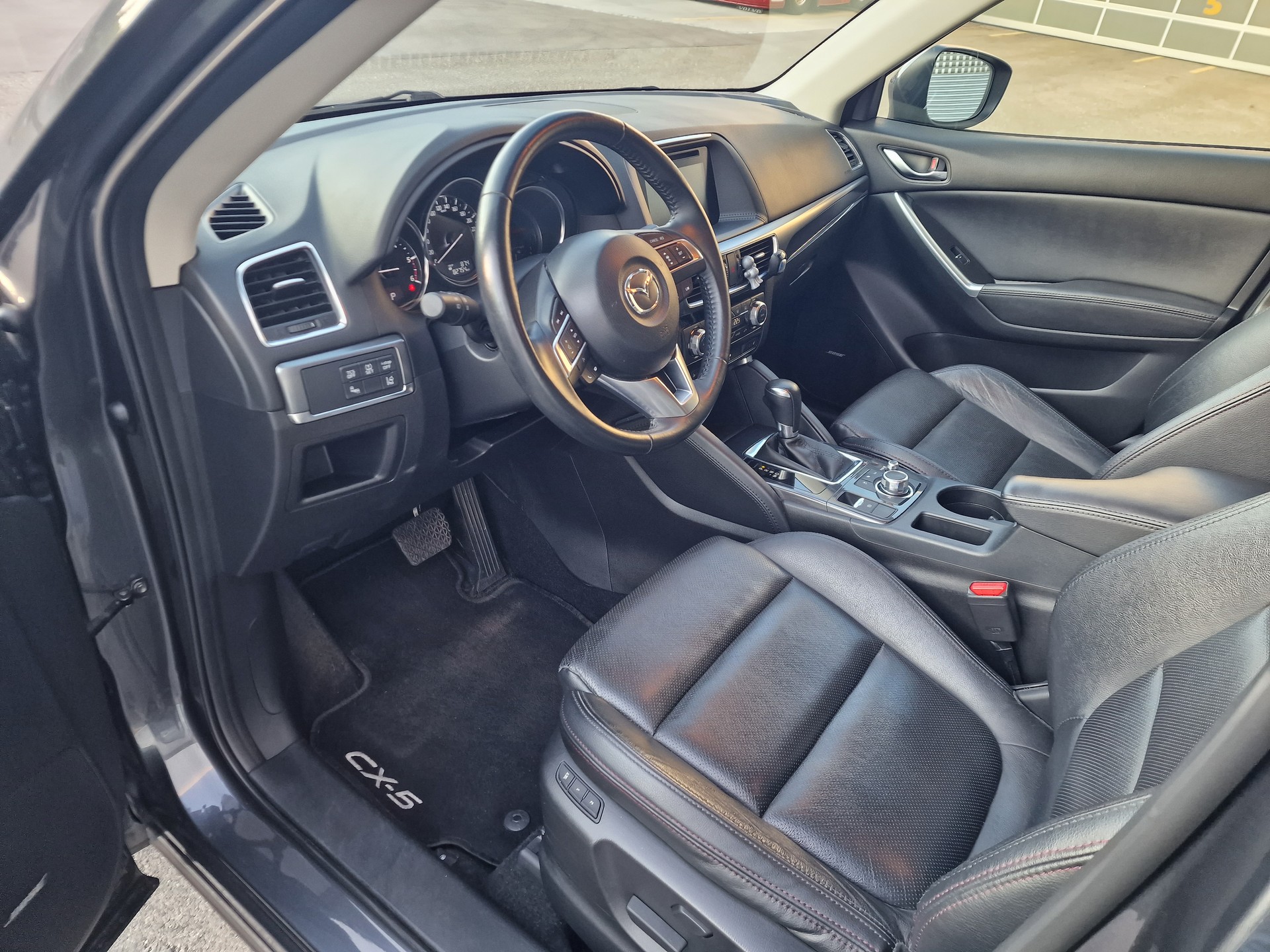 MAZDA CX-5 2.2 D HP Revolution AWD Automatic-image-7
