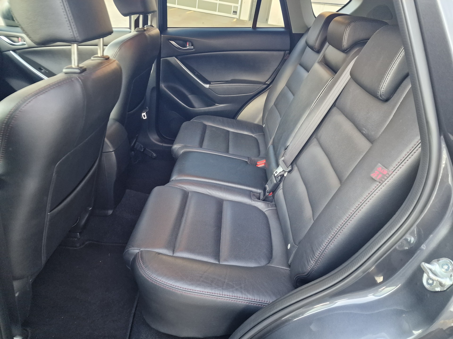 MAZDA CX-5 2.2 D HP Revolution AWD Automatic-image-9