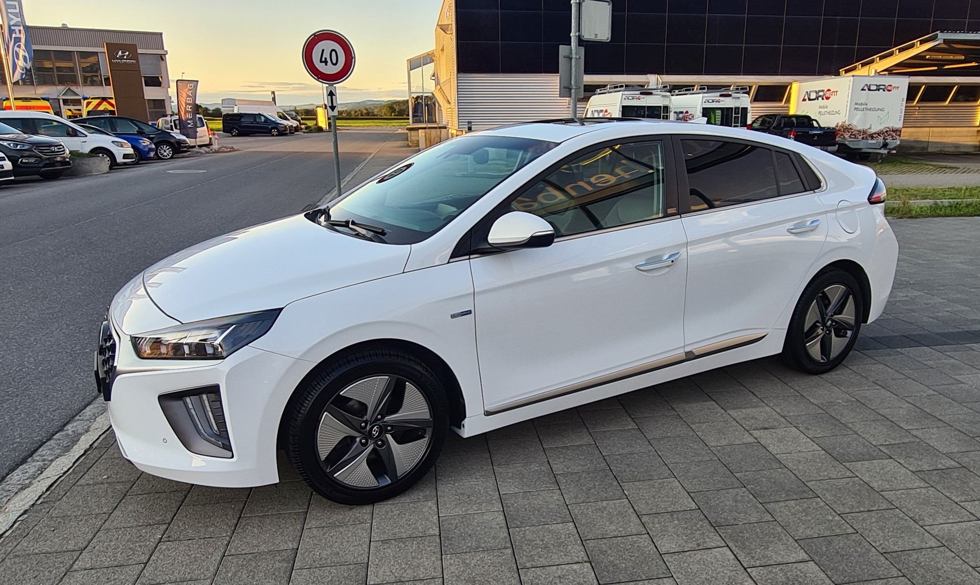 HYUNDAI Ioniq 1.6 GDi HEV Vertex DCT-image-7