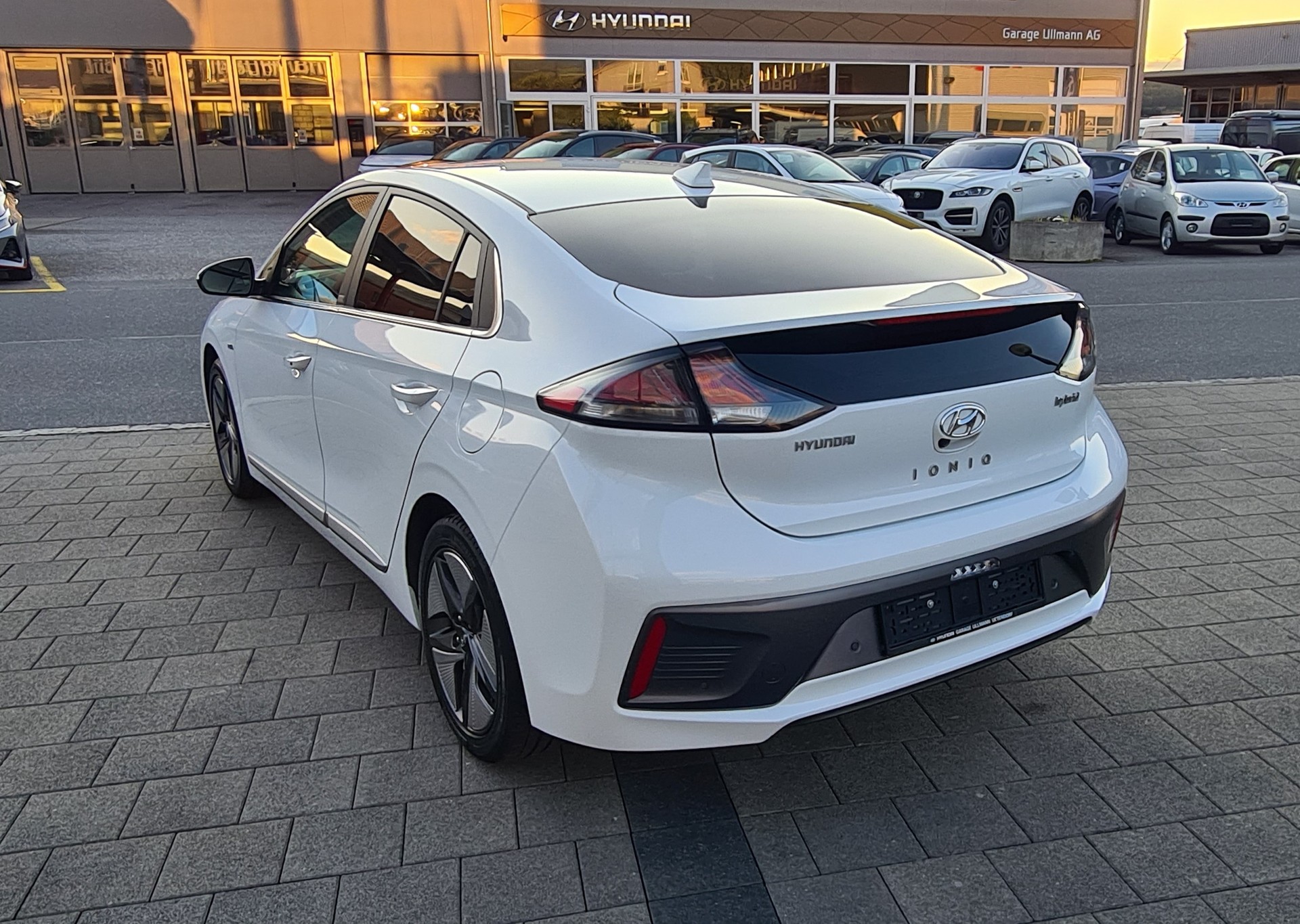 HYUNDAI Ioniq 1.6 GDi HEV Vertex DCT-image-5