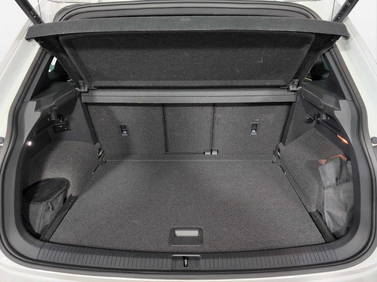 VW Tiguan 2.0TSI R-Line 4Motion DSG-image-13