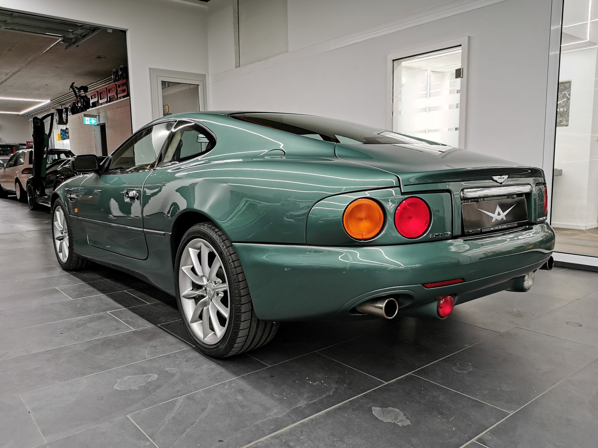 ASTON MARTIN DB7 VANTAGE V 12 VISUAL DRIVING PACKAGE "WORKS SPECIAL" JAFFA REAR LIGHT FROM 1990 SUPERCHARGED V8 VANTAGE-image-4
