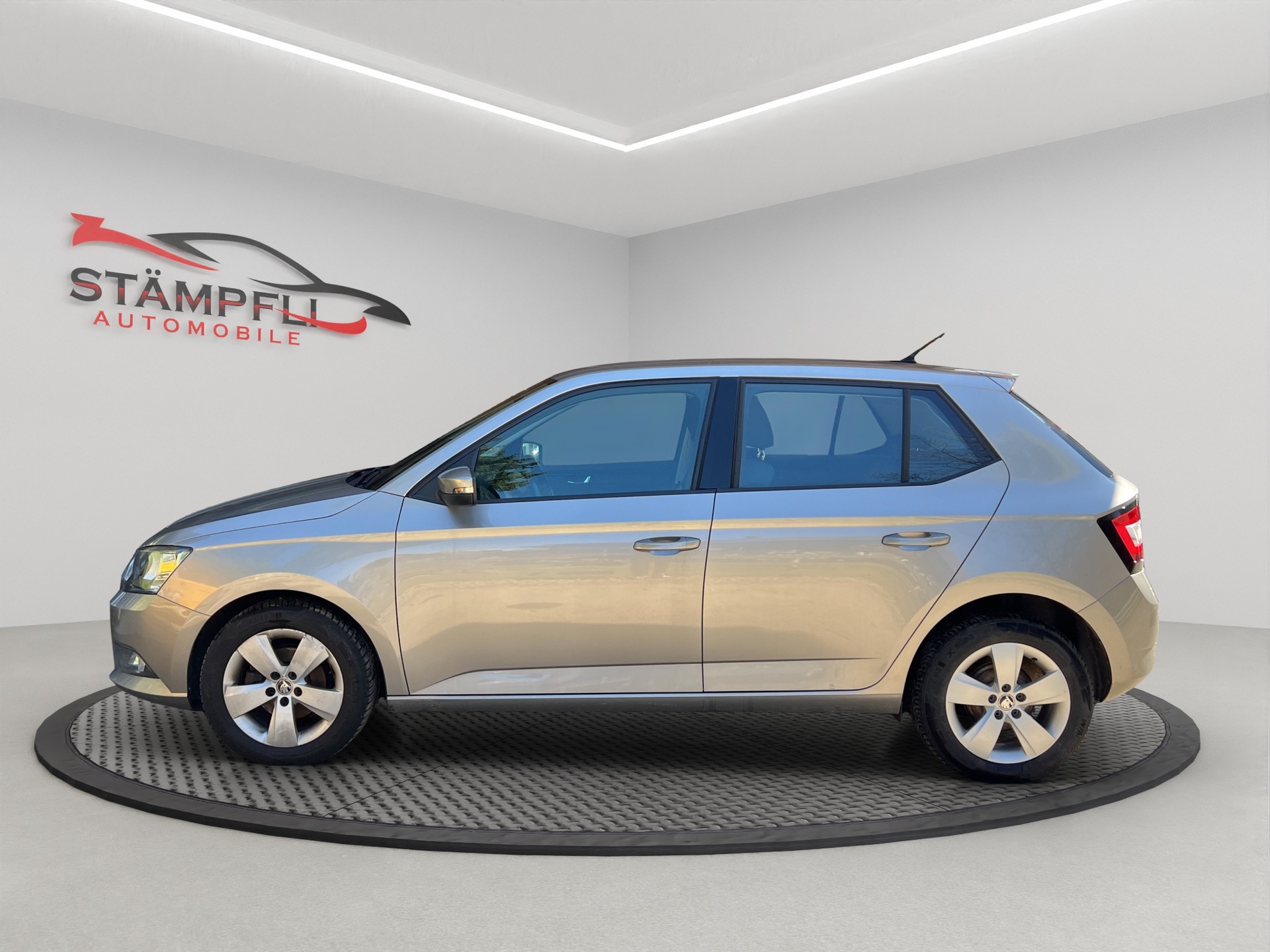 SKODA Fabia 1.0 Active-image-1