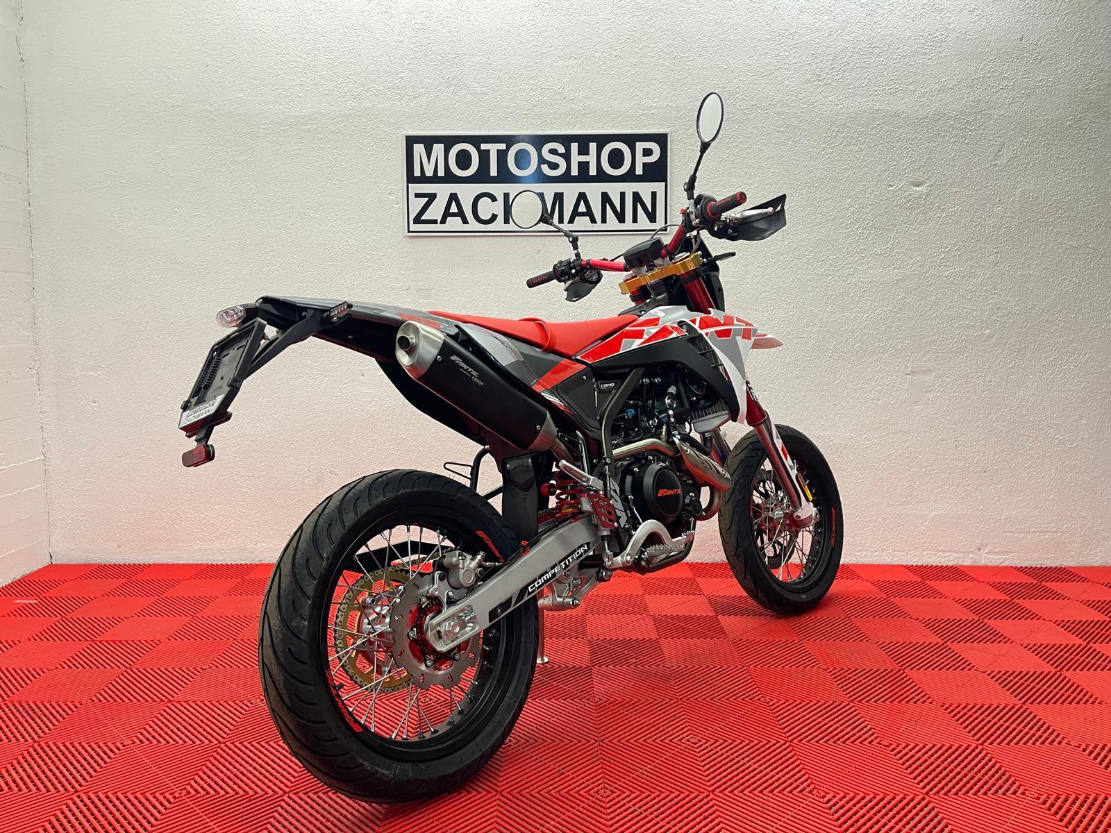 FANTIC XMF 125 Motard-image-4