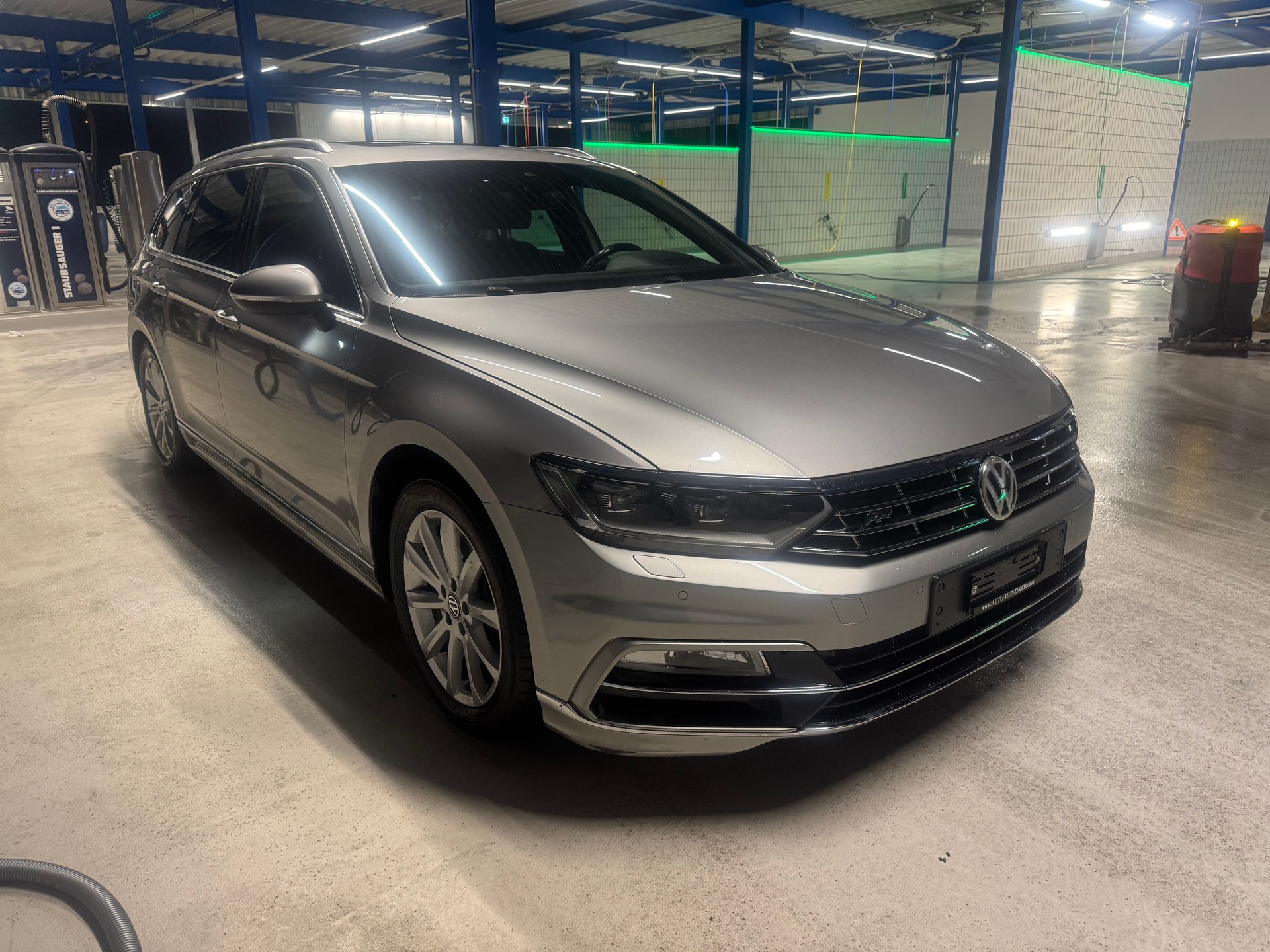 VW Passat Variant 2.0 TSI R-Line ABT 4Motion DSG-image-1