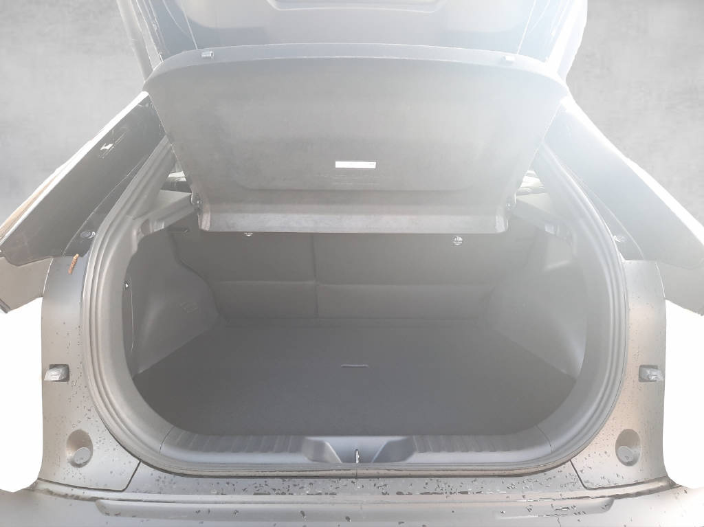TOYOTA C-HR+ Premium AWD-image-14