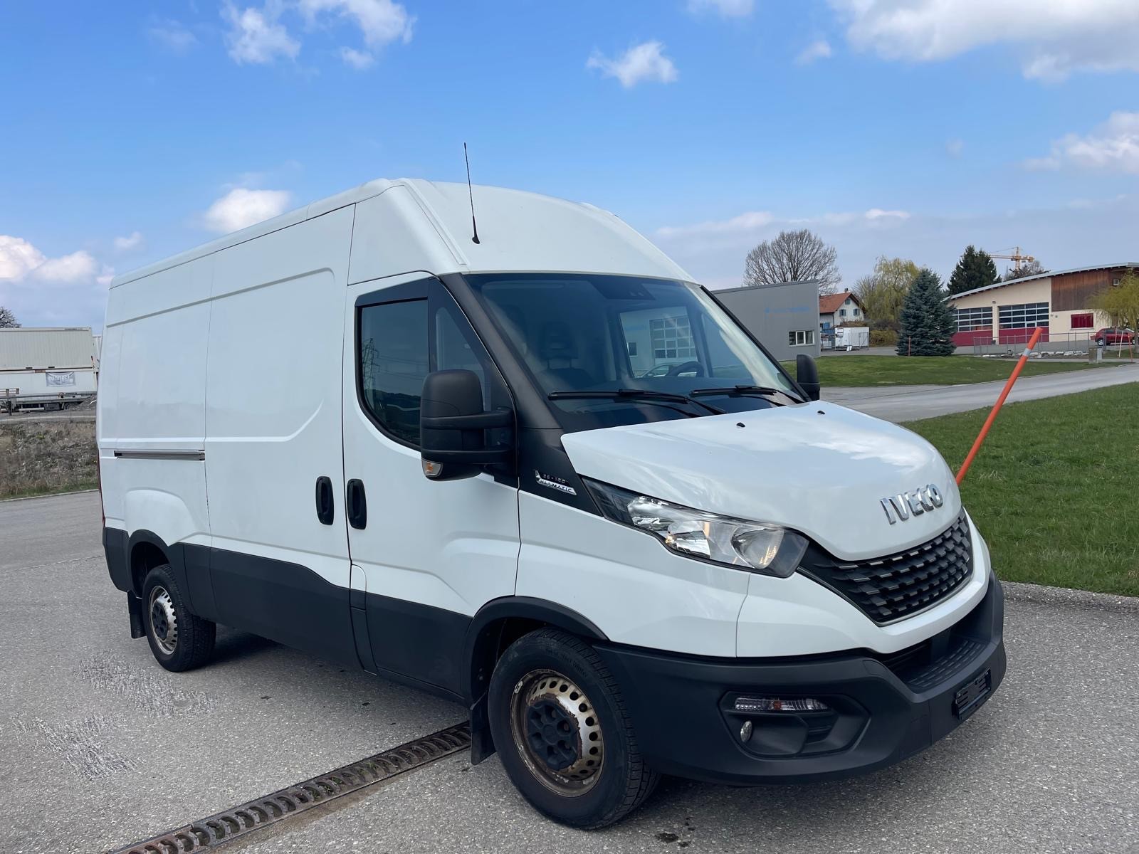 IVECO 35 S 14 A8 V