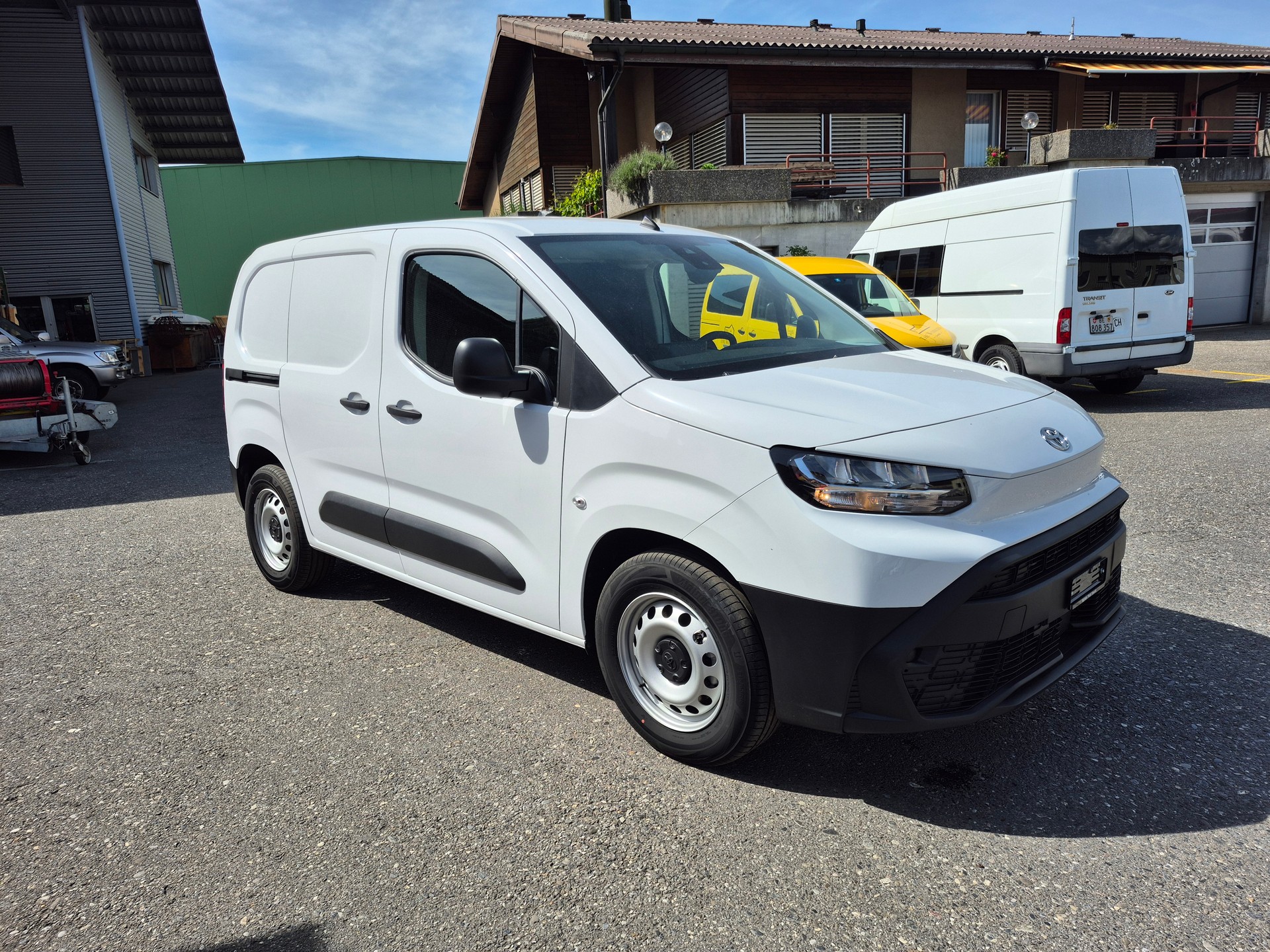 TOYOTA Proace City Van EV 50 kWh Active Medium-showroom-element-2