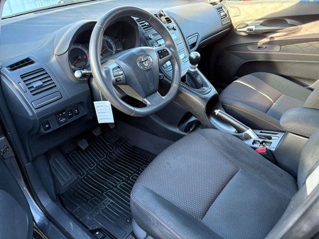 TOYOTA Auris 2.2 D-4D CleanPower Linea Sol Premium-image-4