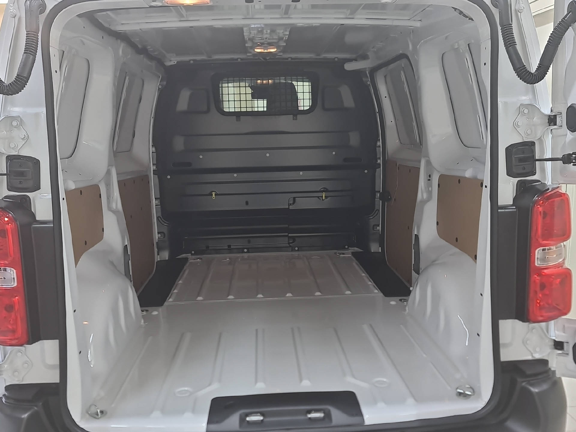 OPEL Vivaro Cargo 1.5 D 120 Energize Your Business S/S-image-8