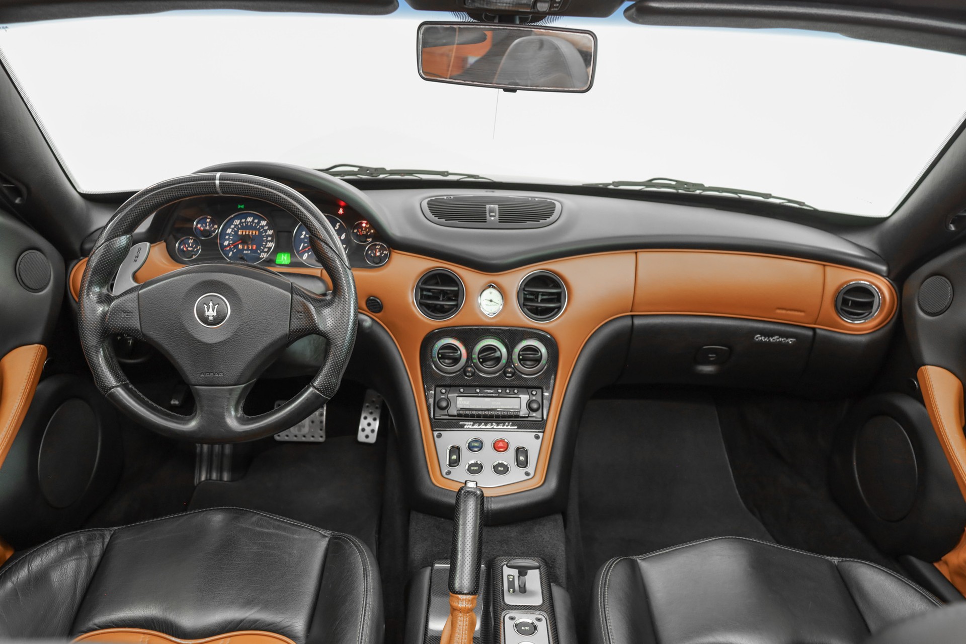 MASERATI Spyder GranSport-image-13